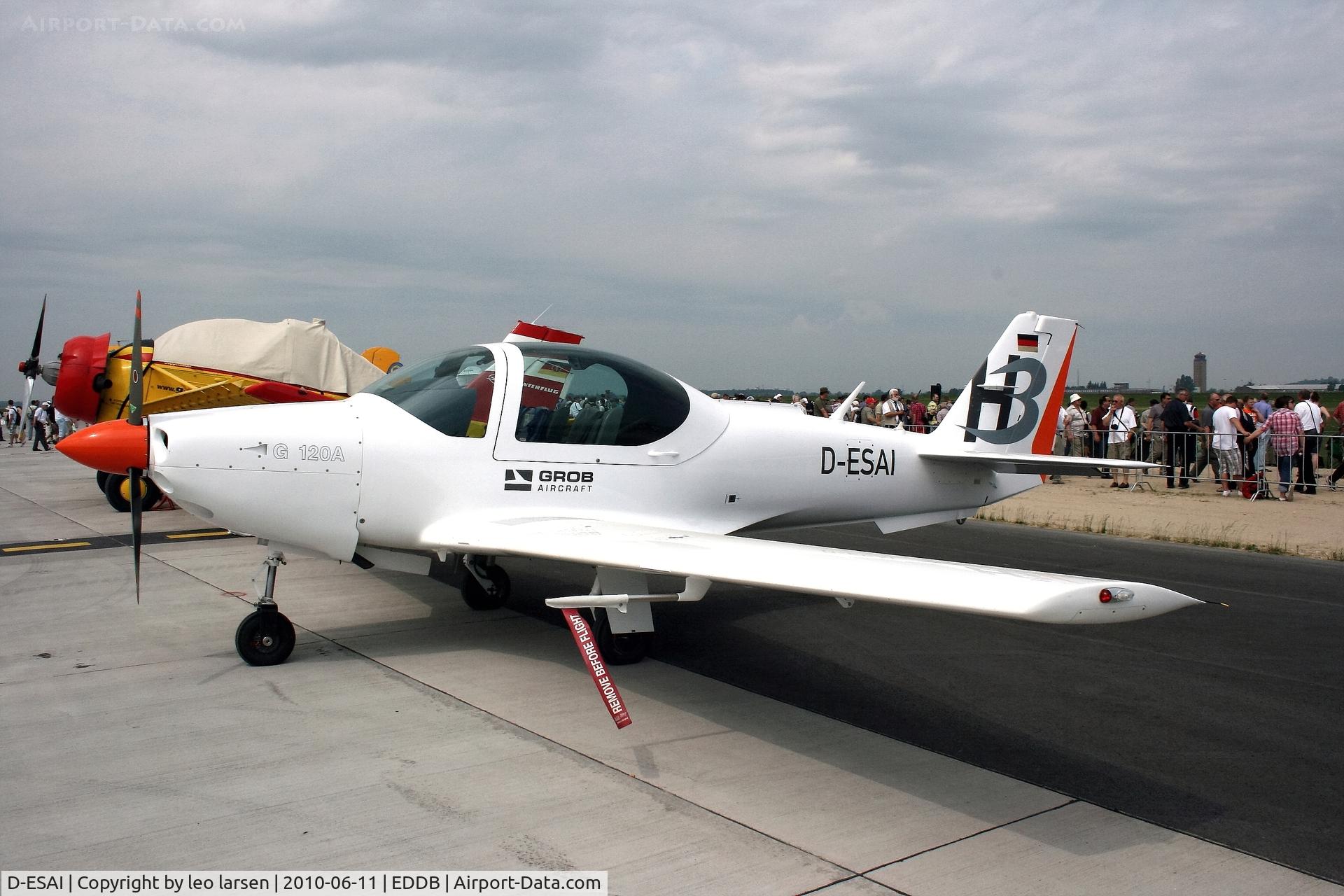 D-ESAI, Grob G-120A C/N 85025, Berlin Air Show 11.6.2010
