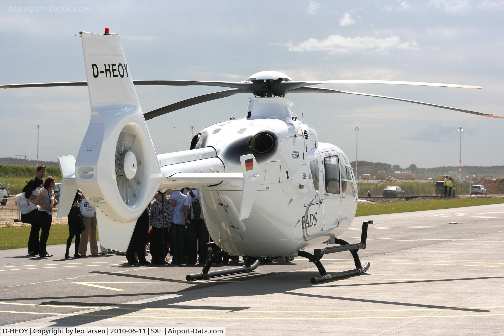 D-HEOY, 2004 Eurocopter EC-135T-2 C/N 0359, Berlin Air Show 11.6.2010