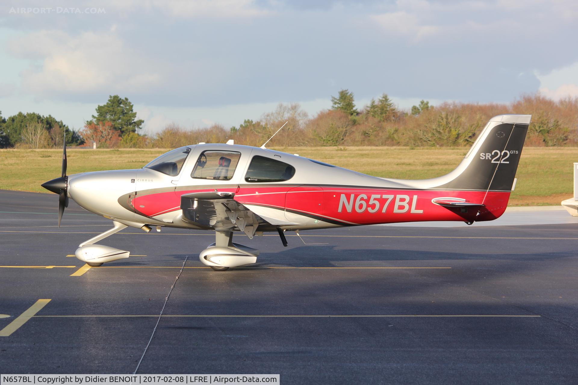 N657BL, 2012 Cirrus SR-22 G3 GTS C/N 3893, Cirrus SR22