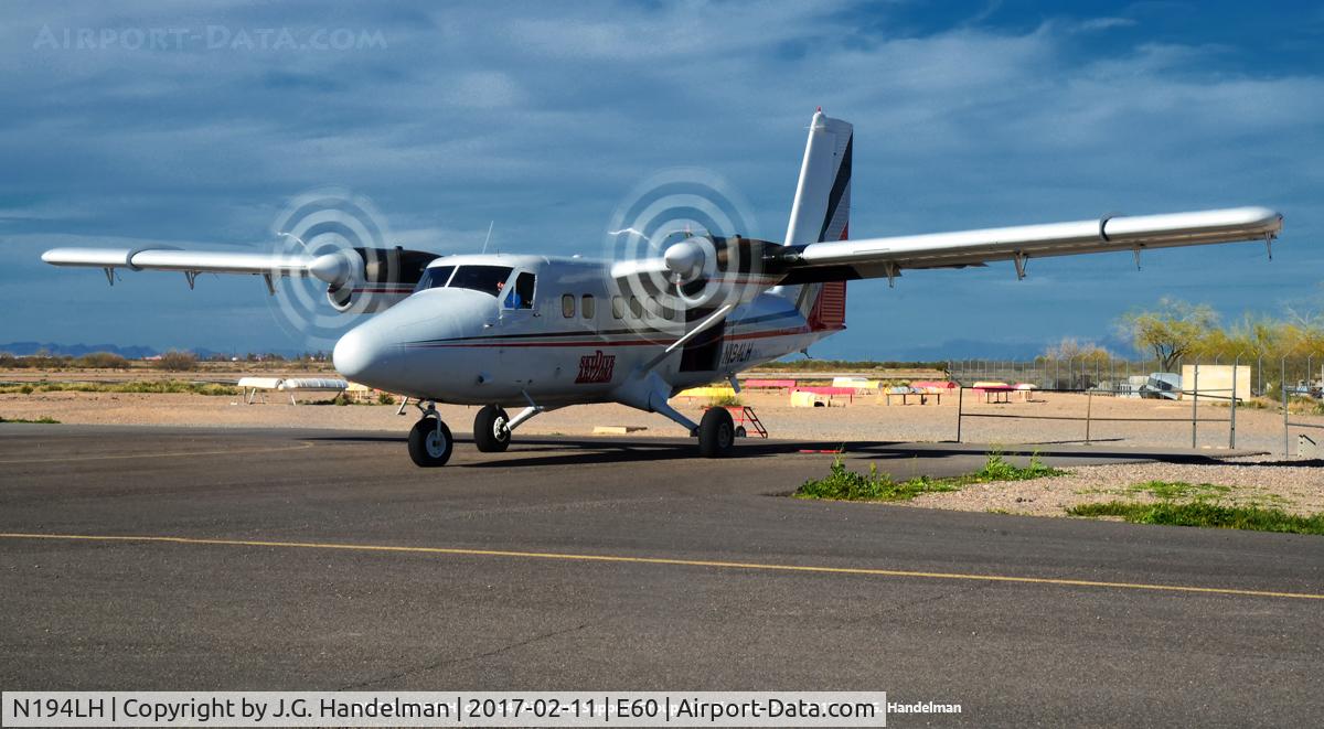 N194LH, 1969 De Havilland Canada DHC-6-200 Twin Otter C/N 194, Taxiing for takeoff.