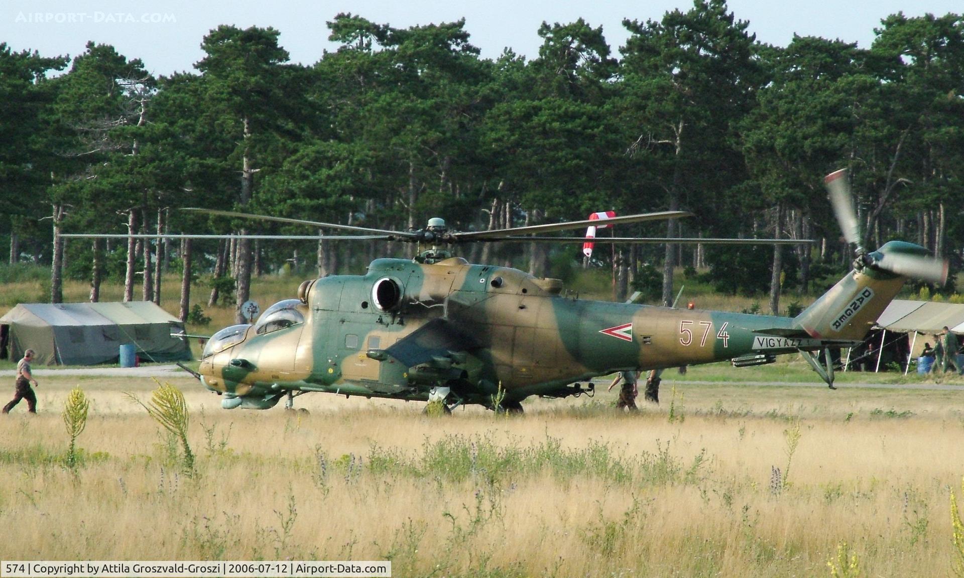 574, Mil Mi-24D Hind C/N K220574, Jutas-Újmajor, Veszprém, Hungary