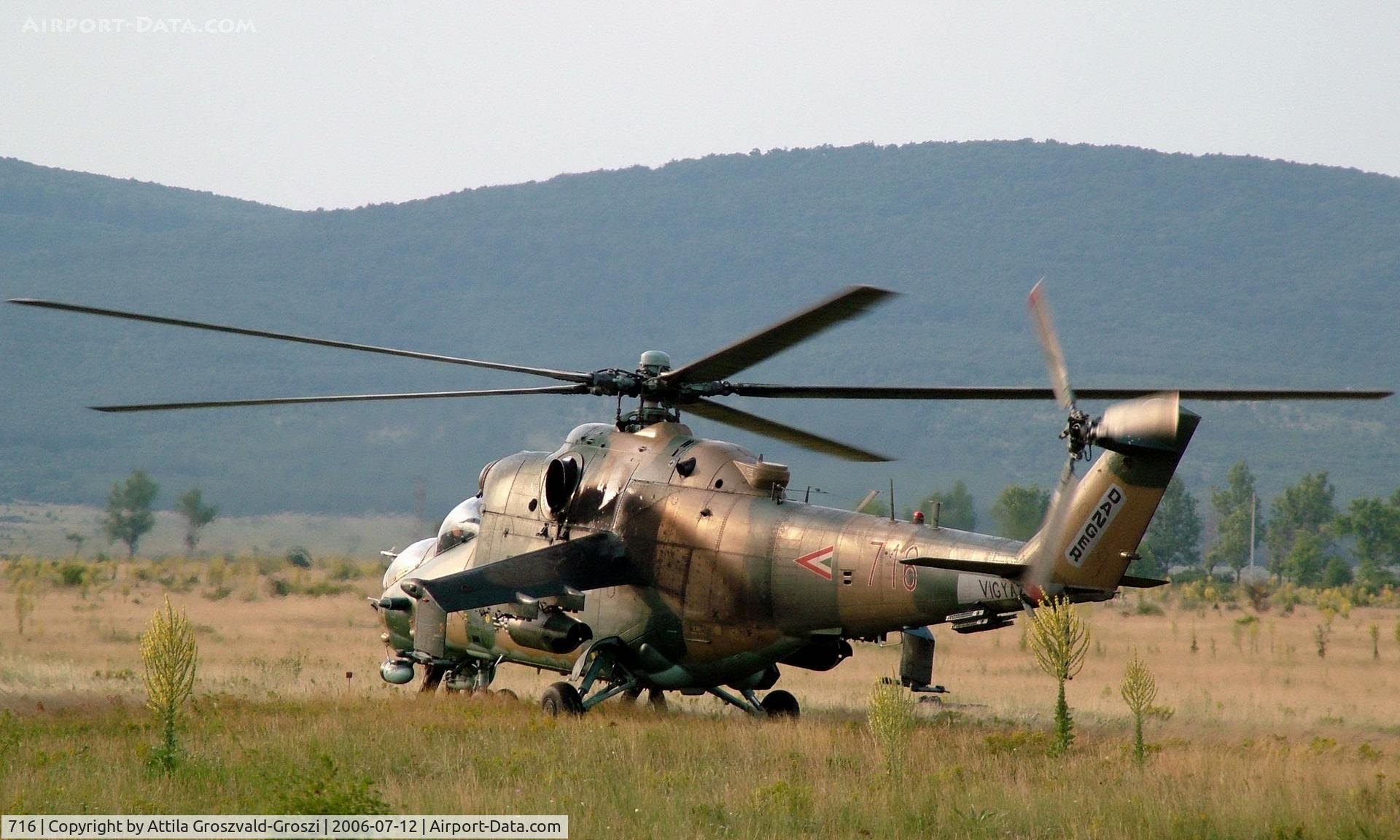 716, Mil Mi-24V Hind E C/N 220716, Jutas-Újmajor, Veszprém, Hungary