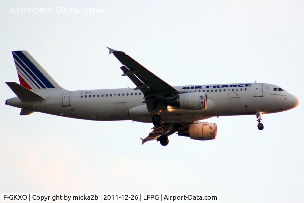 F-GKXO, 2008 Airbus A320-214 C/N 3420, Landing