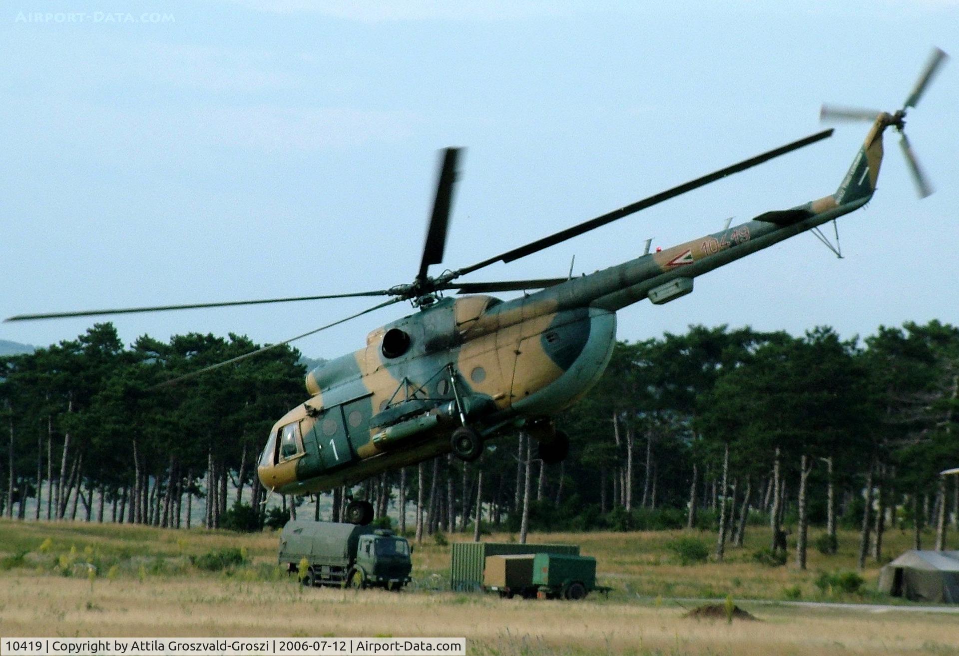 10419, 1972 Mil Mi-8T Hip C/N 10419, Jutas-Újmajor, Veszprém, Hungary