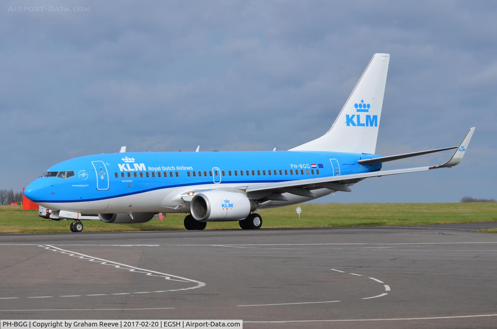 PH-BGG, 2009 Boeing 737-7K2 C/N 30367, Departing from Norwich after a re-spray.