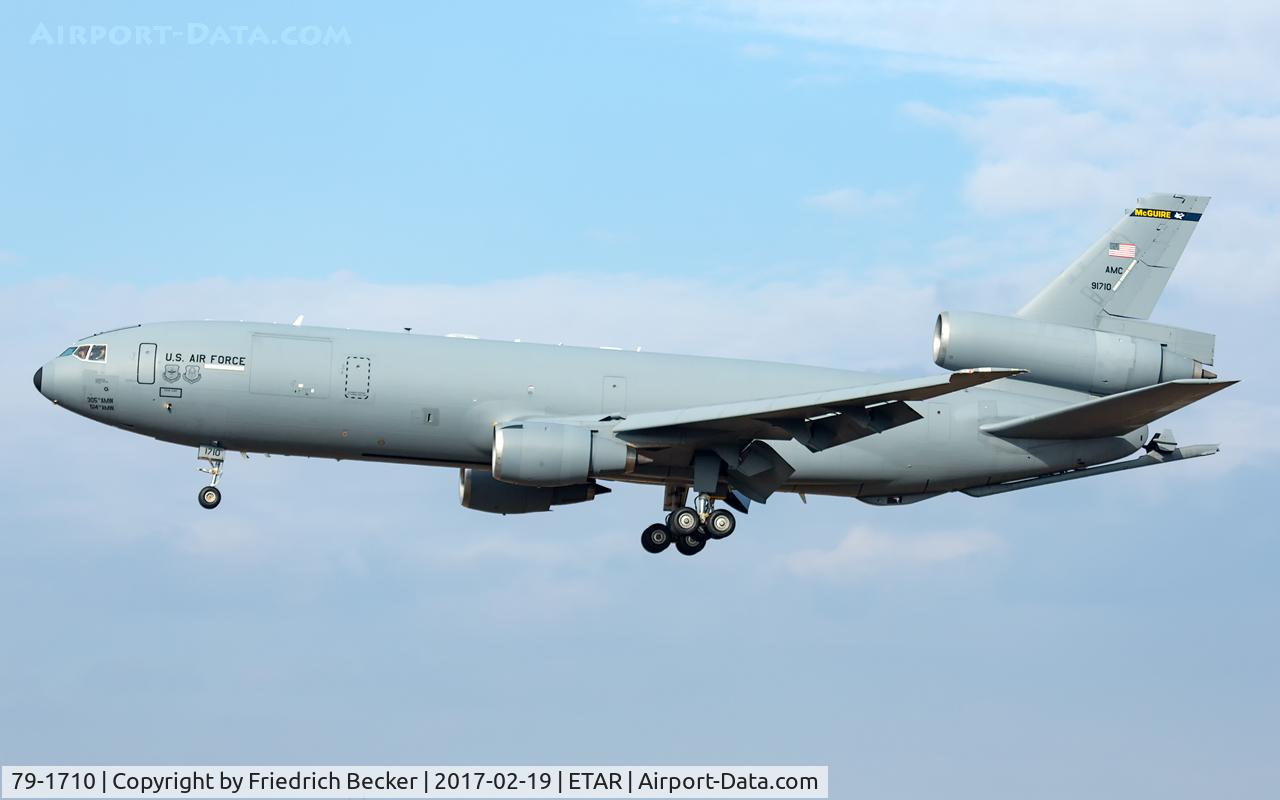 79-1710, 1981 McDonnell Douglas KC-10A Extender C/N 48202, on final RW26
