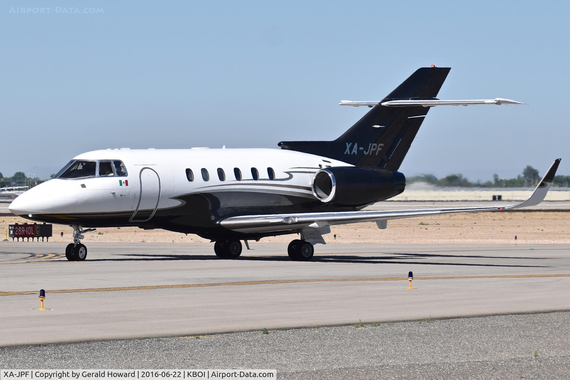 XA-JPF, 1979 Raytheon Hawker 800XS C/N 258327, Taxi on Alpha for RWY 28R.