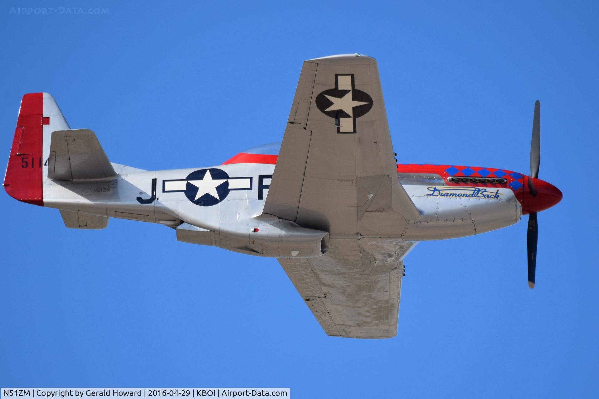 N51ZM, 1945 North American P-51D Mustang C/N 45-11471, Climb out from RWY 28R.