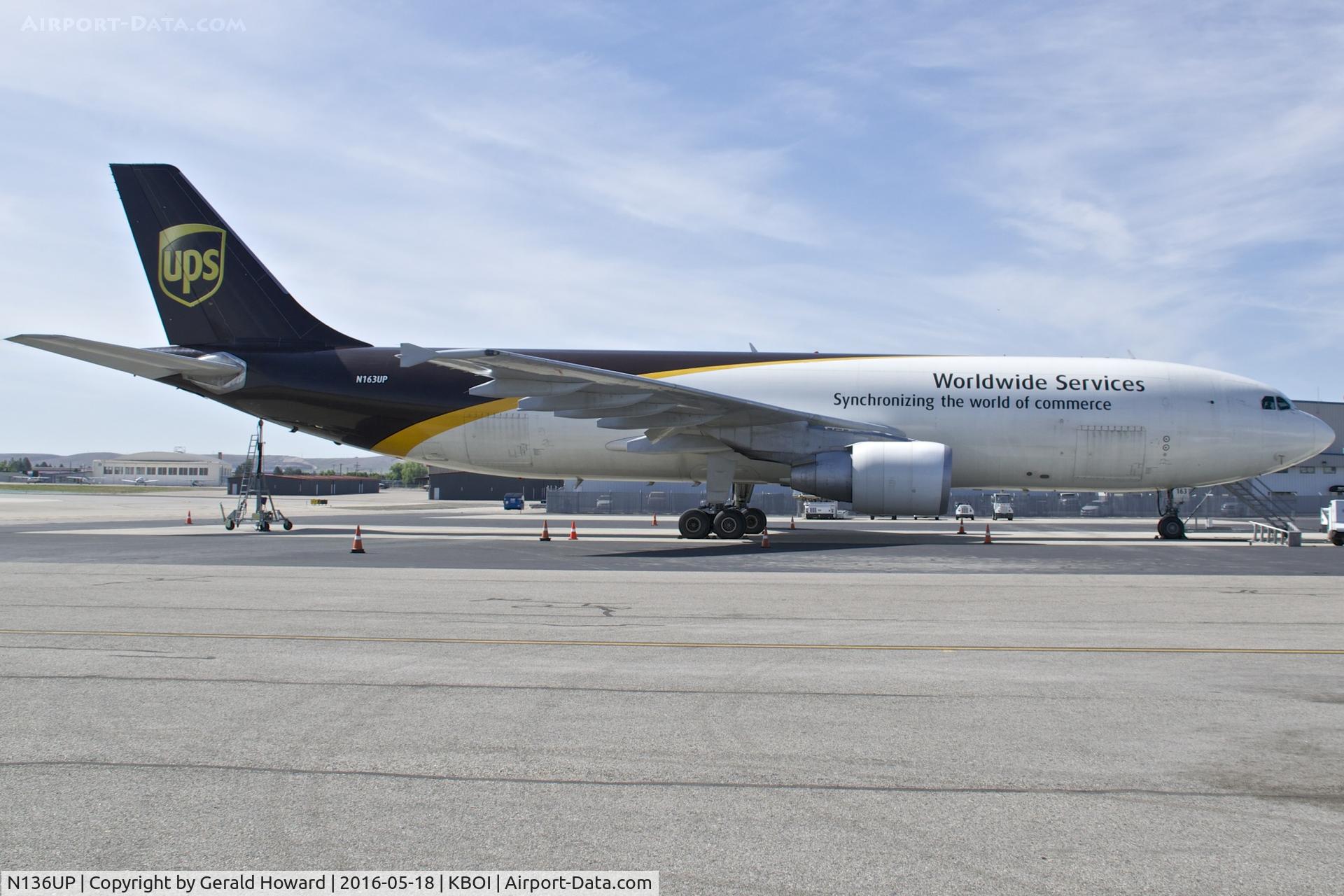 N136UP, 2001 Airbus A300F4-622R C/N 819, Parked on UPS ramp.