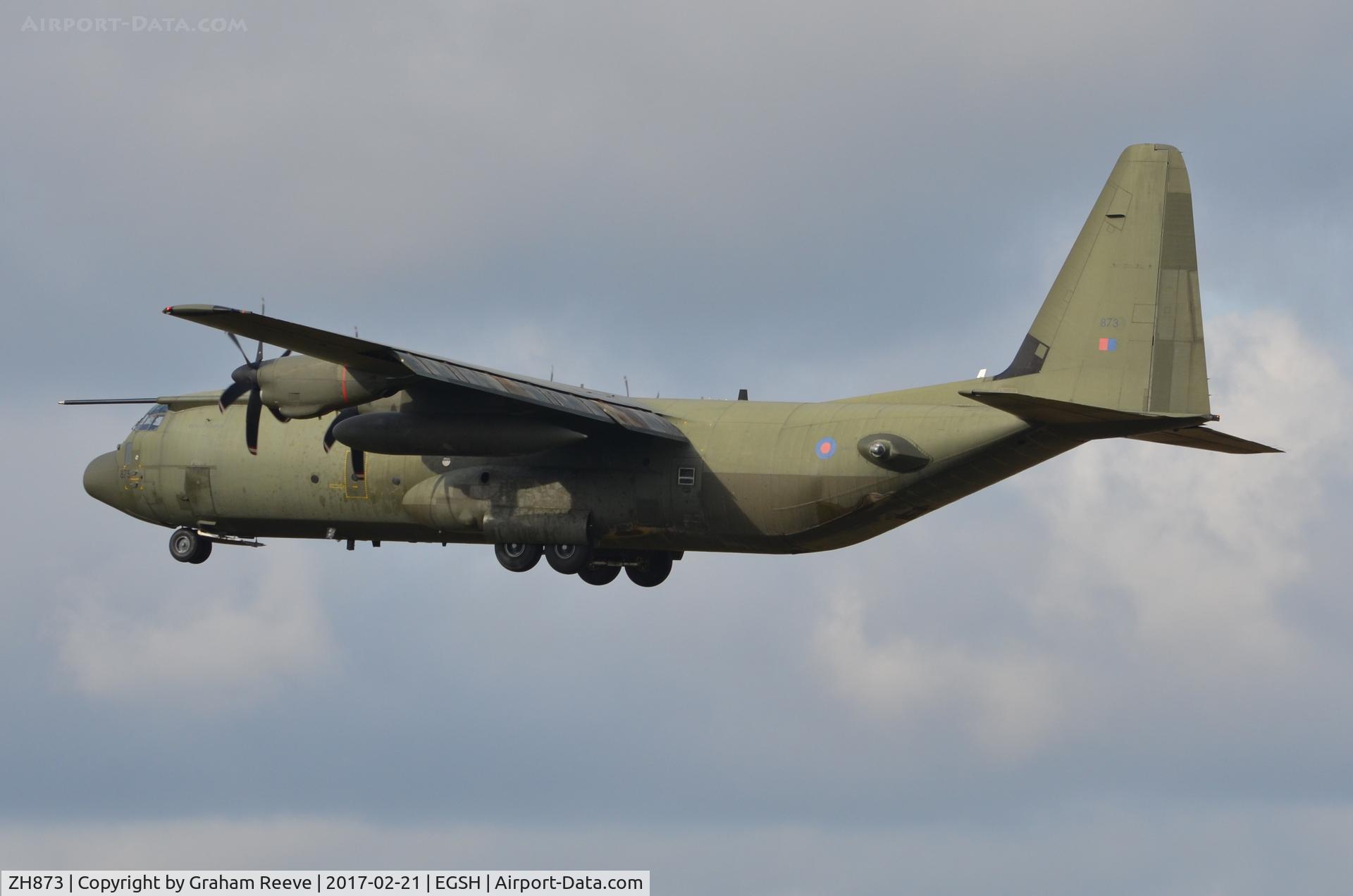 ZH873, 1997 Lockheed Martin C-130J-30 Hercules C.4 C/N 382-5457, On approach to Norwich.