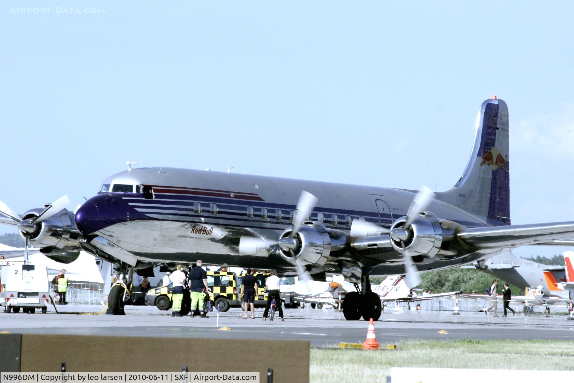 N996DM, 1958 Douglas DC-6B C/N 45563, Berlin Air Show 11.6.2010