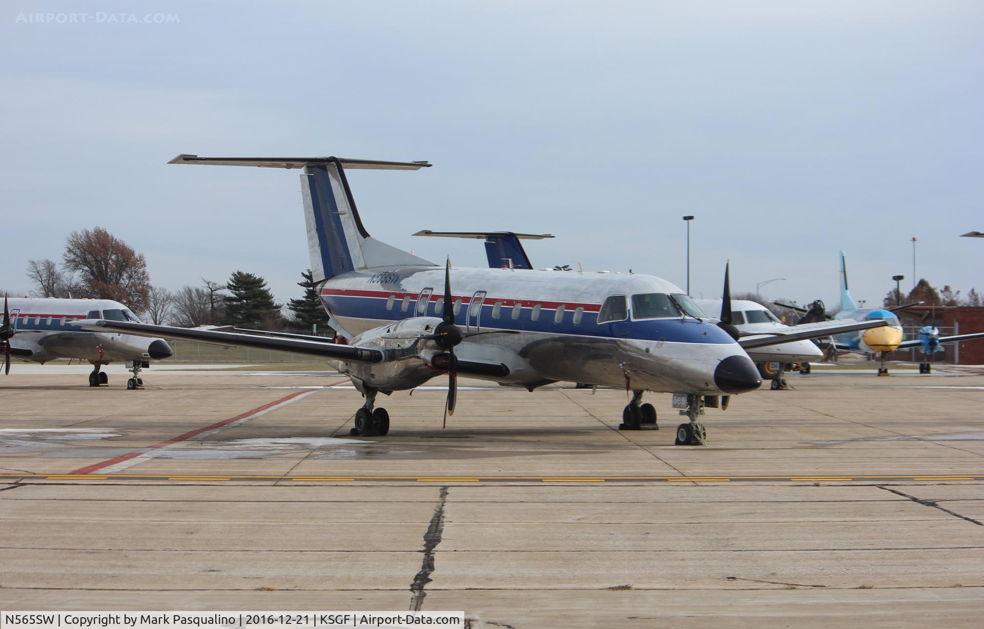 N565SW, 1998 Embraer EMB-120ER Brasilia C/N 120340, EMB-120