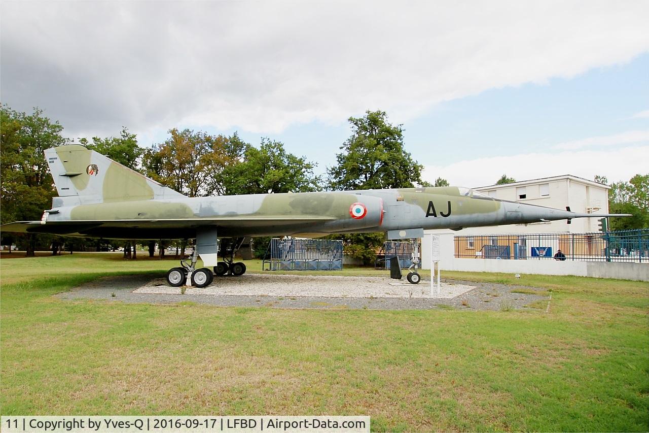 11, Dassault Mirage IVP C/N 11, Dassault Mirage IVP, Preserved at Bordeaux-Mérignac Air Base 106 (LFBD-BOD)
