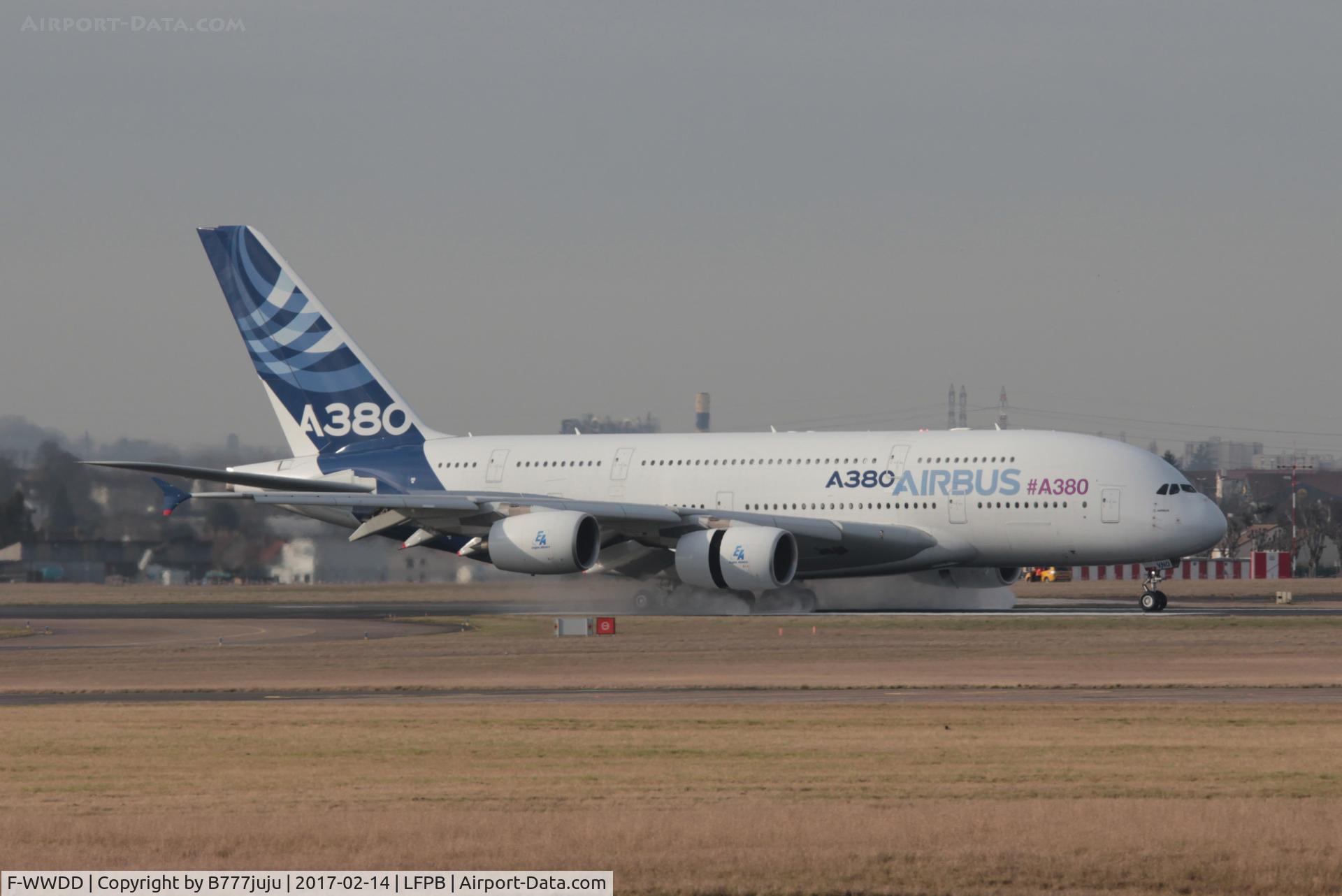 F-WWDD, 2005 Airbus A380-861 C/N 004, last landing, put in display at Air And Space Museeum at Le Bourget Airport