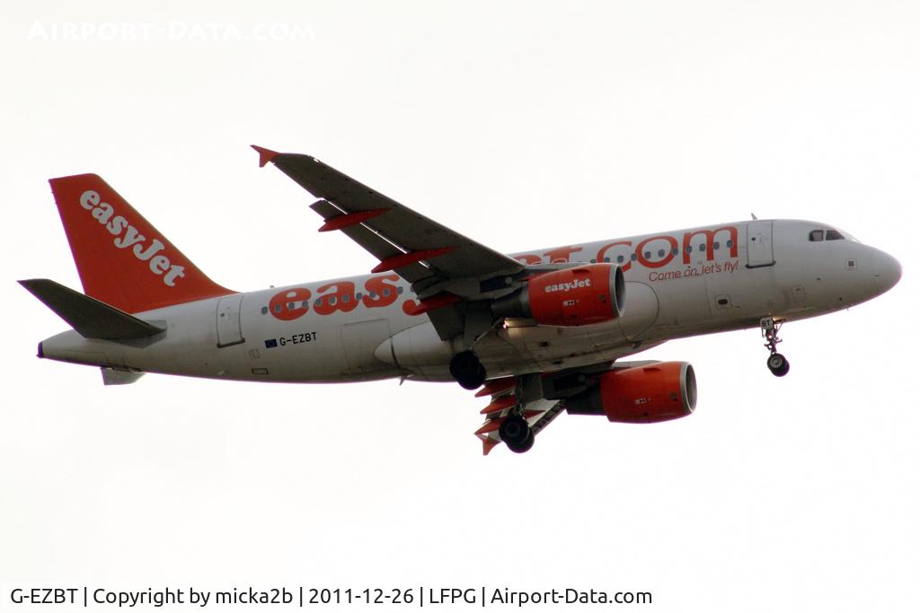 G-EZBT, 2007 Airbus A319-111 C/N 3090, Landing