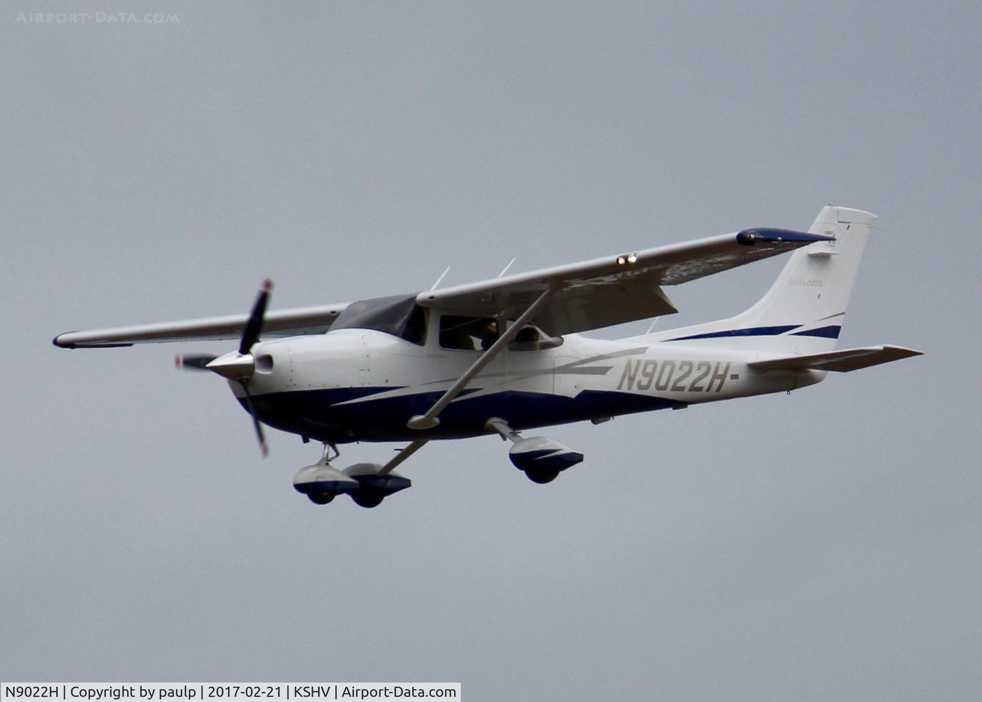 N9022H, Cessna 182T Skylane C/N 18282254, At Shreveport Regional.