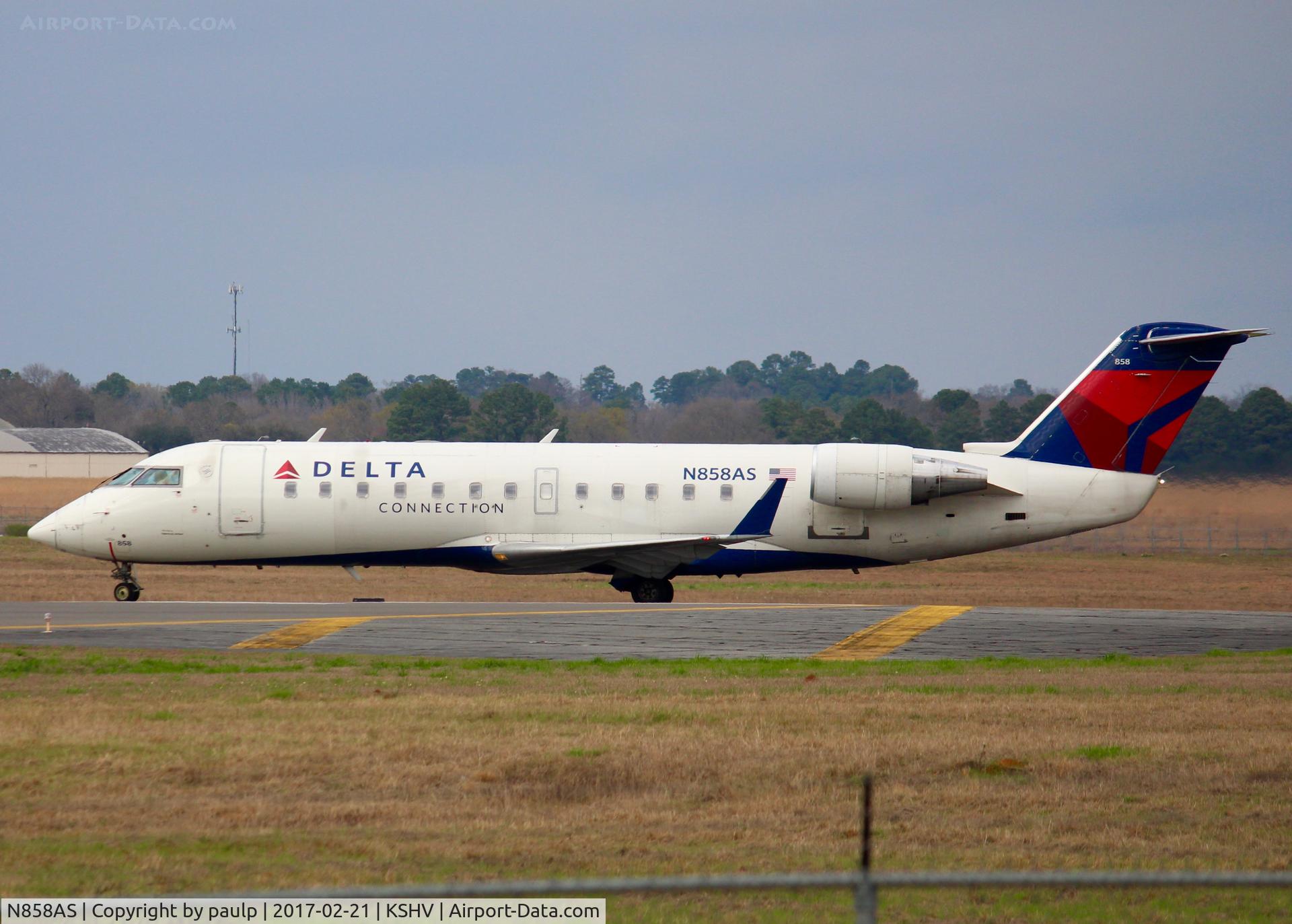 N858AS, 2000 Bombardier CRJ-200ER (CL-600-2B19) C/N 7417, At Shreveport Regional.