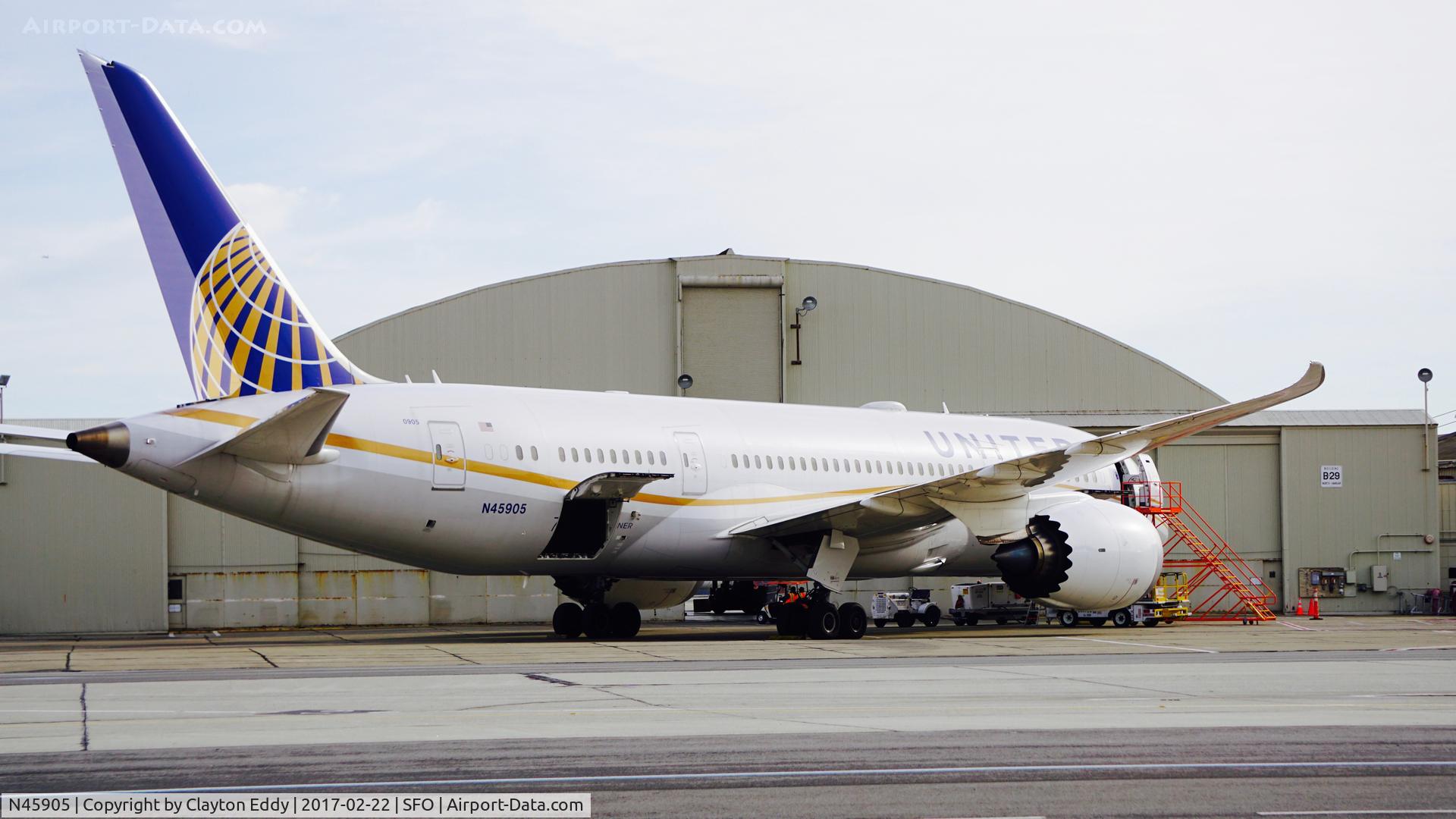 N45905, 2012 Boeing 787-8 Dreamliner Dreamliner C/N 34825, SFO 2017