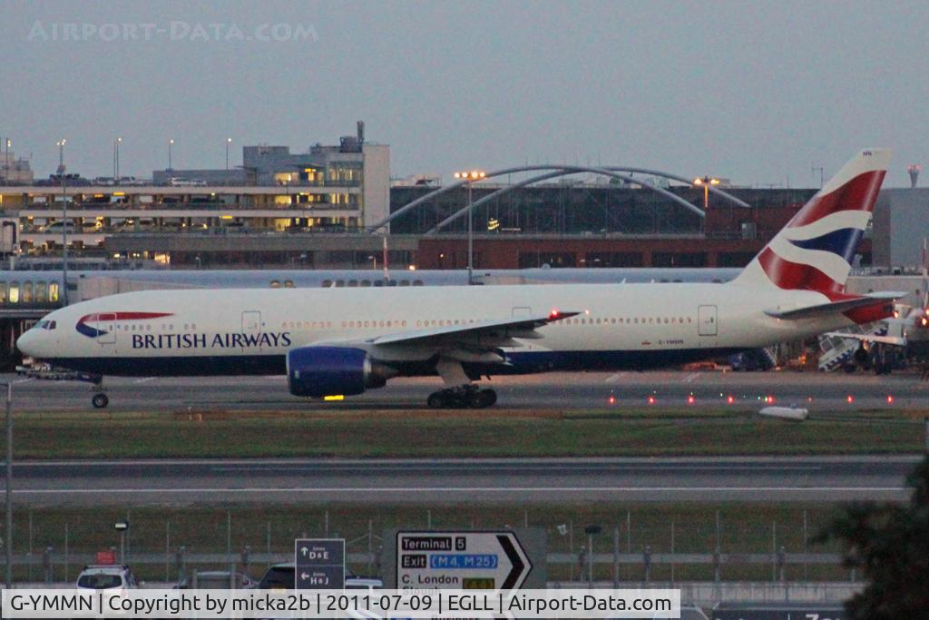 G-YMMN, 2001 Boeing 777-236 C/N 30316, Taxiing