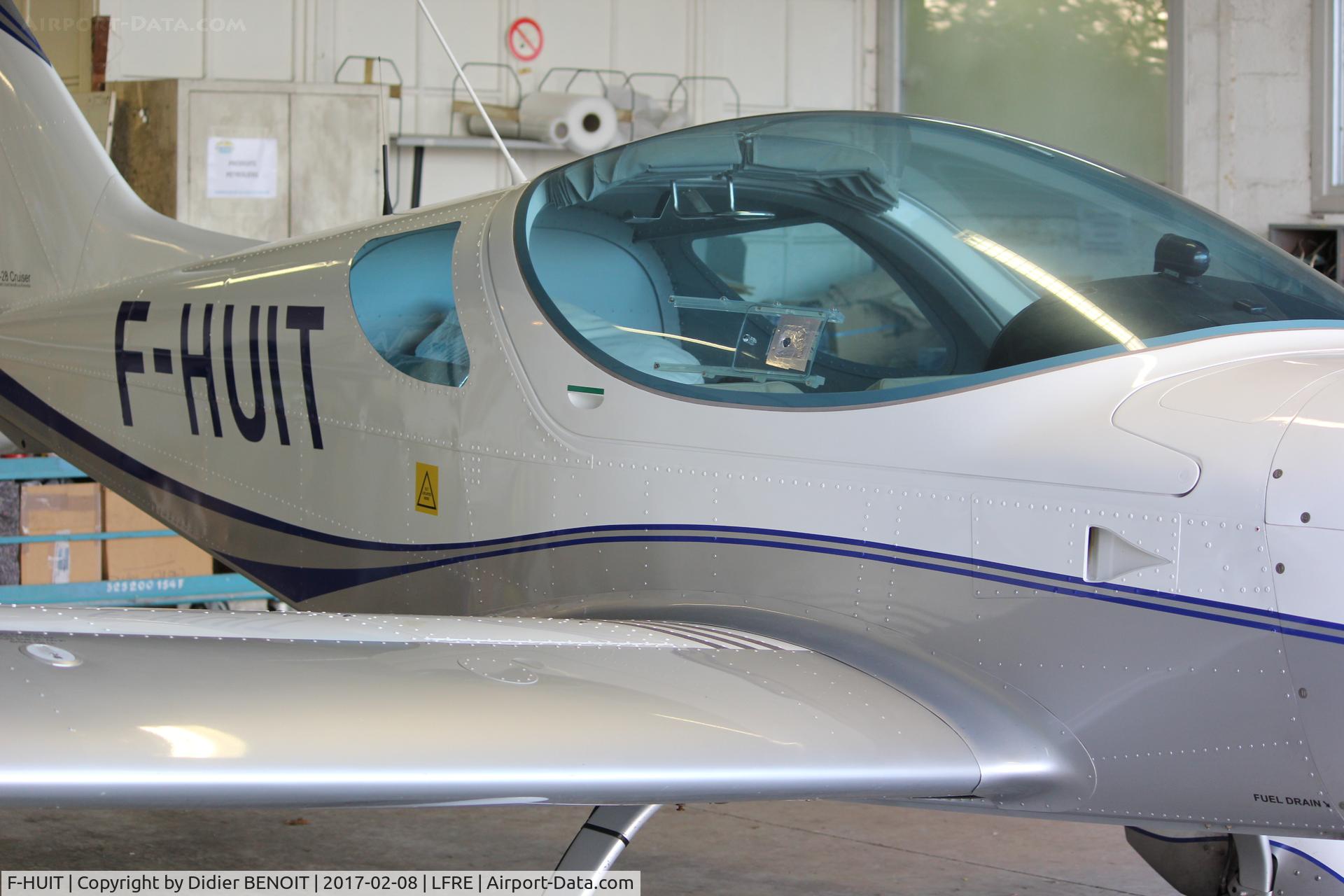 F-HUIT, Czech Sport PS-28 Cruiser C/N C0409, PS 28 Cruiser