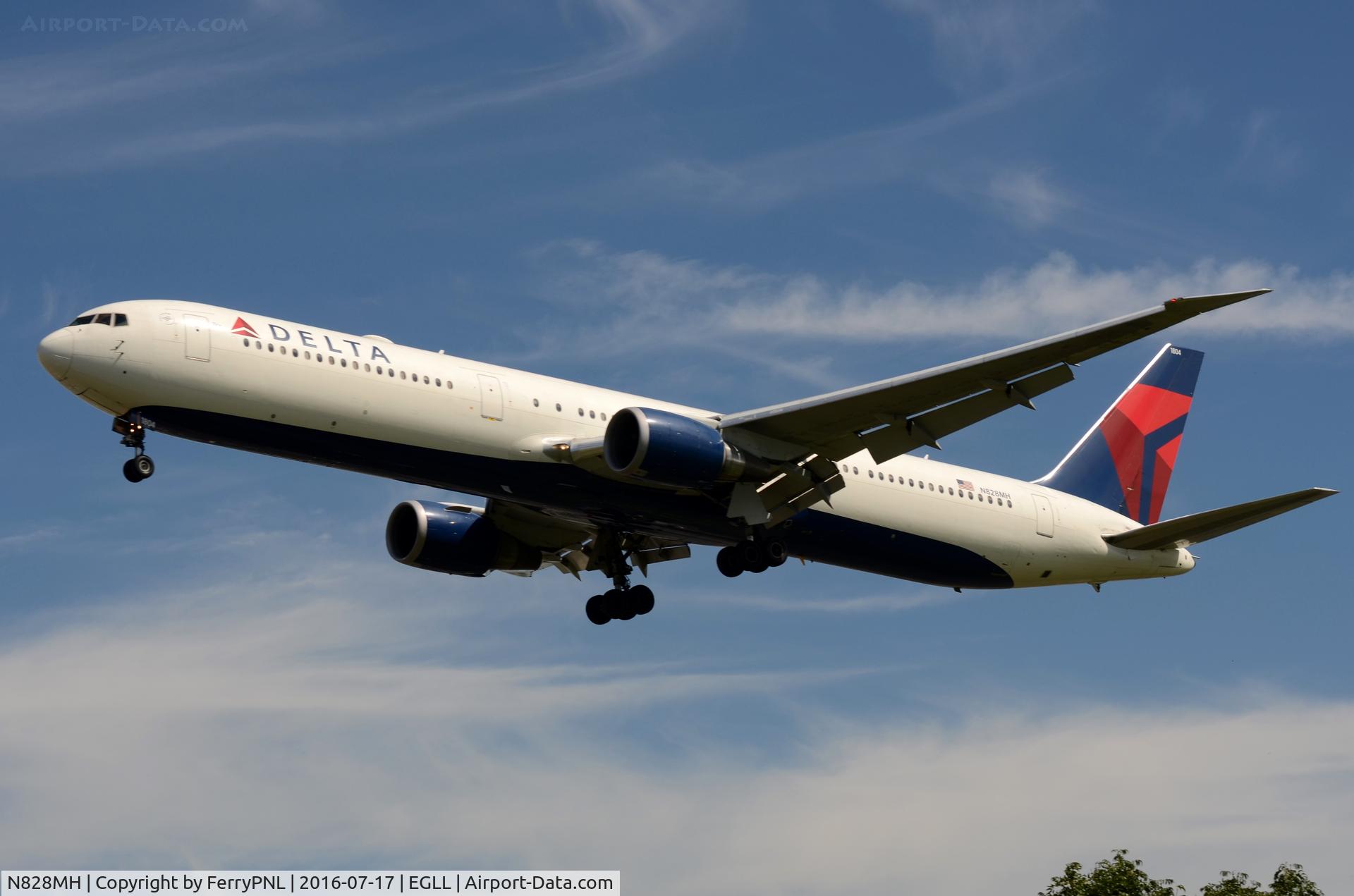 N828MH, 2000 Boeing 767-432/ER C/N 29699, Delta B764 landing
