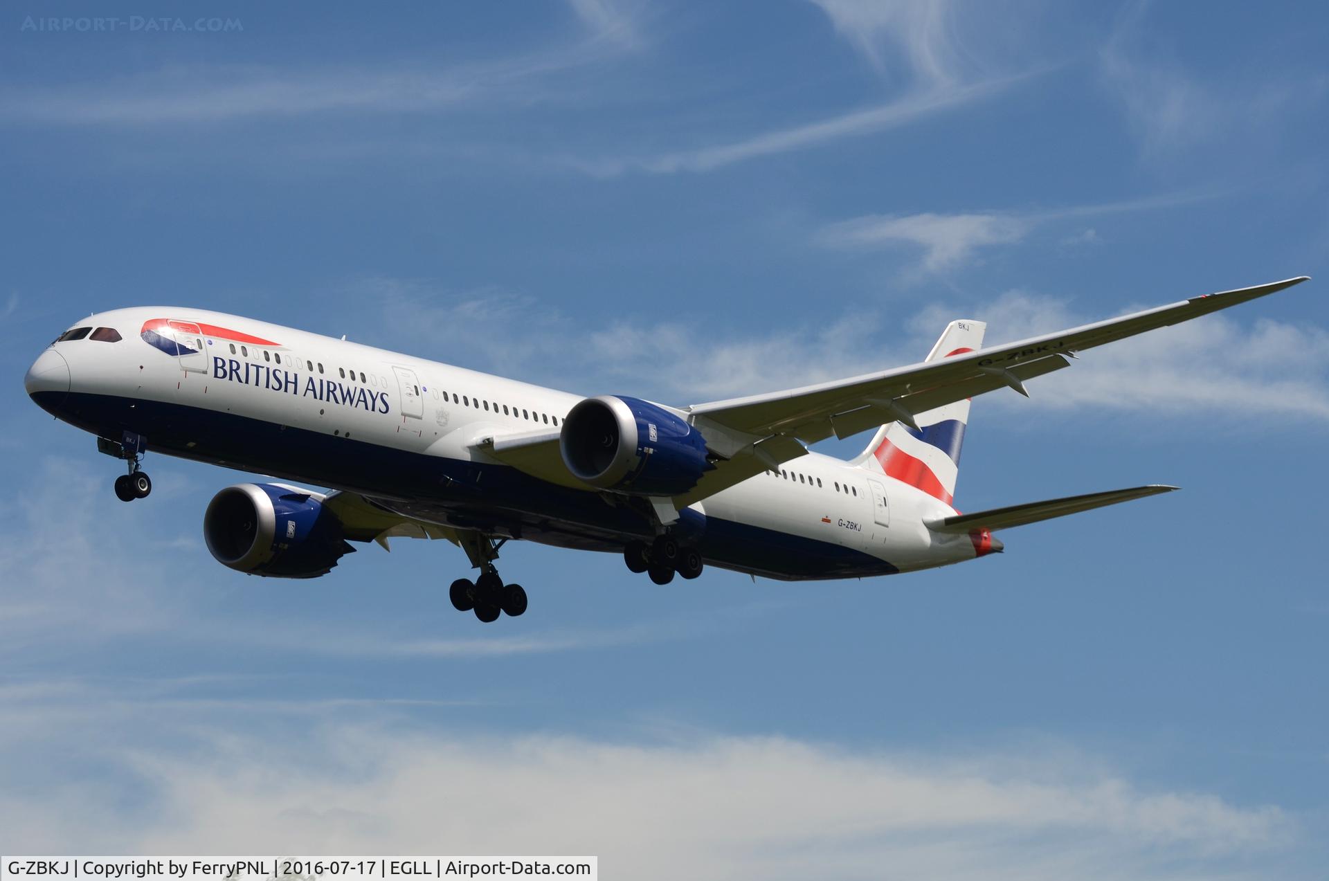 G-ZBKJ, 2016 Boeing 787-9 Dreamliner C/N 38626, BA B789 coming in over Hatton Cross.
