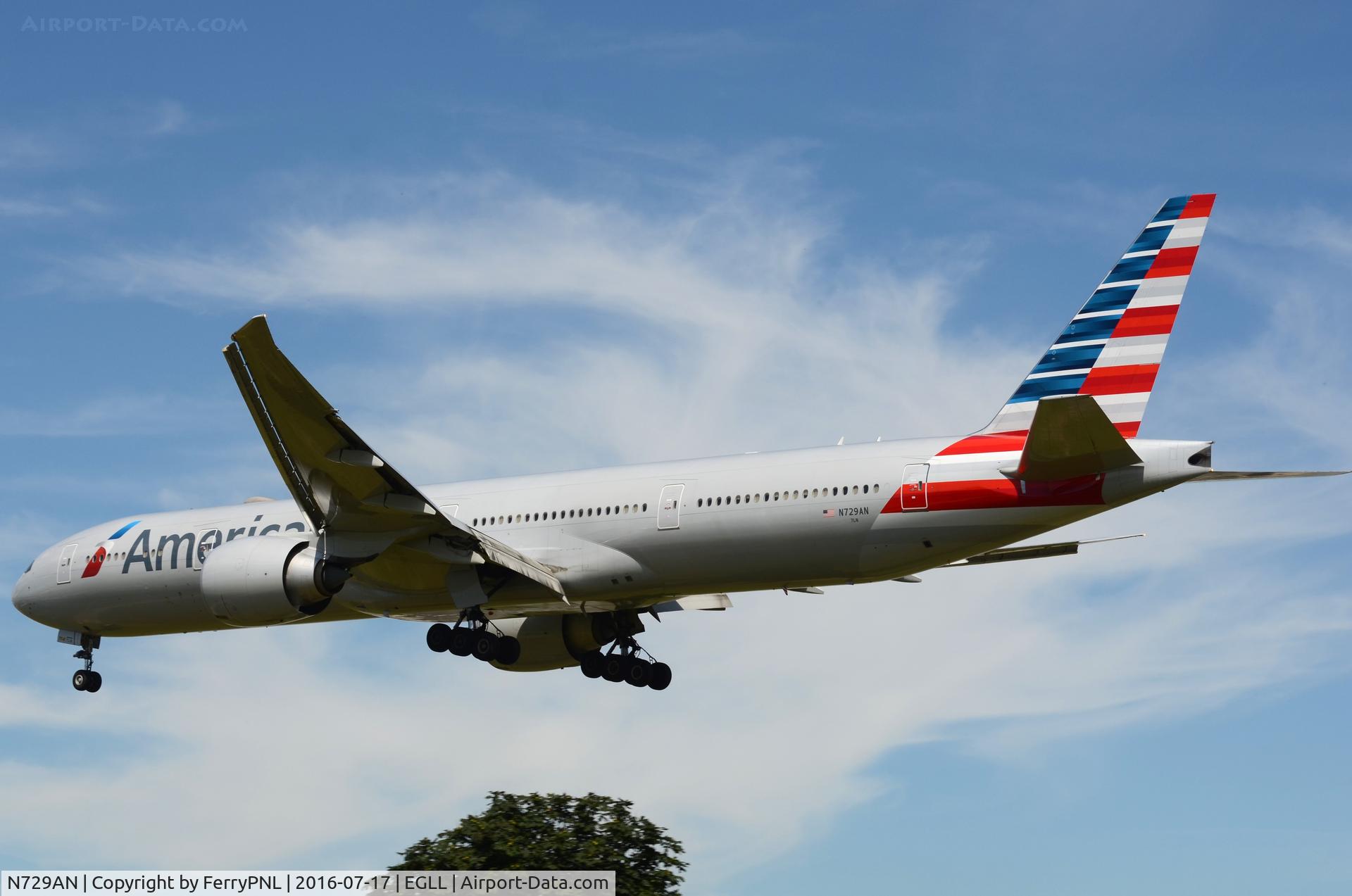 N729AN, 2014 Boeing 777-323/ER C/N 33127, American B773 landing.