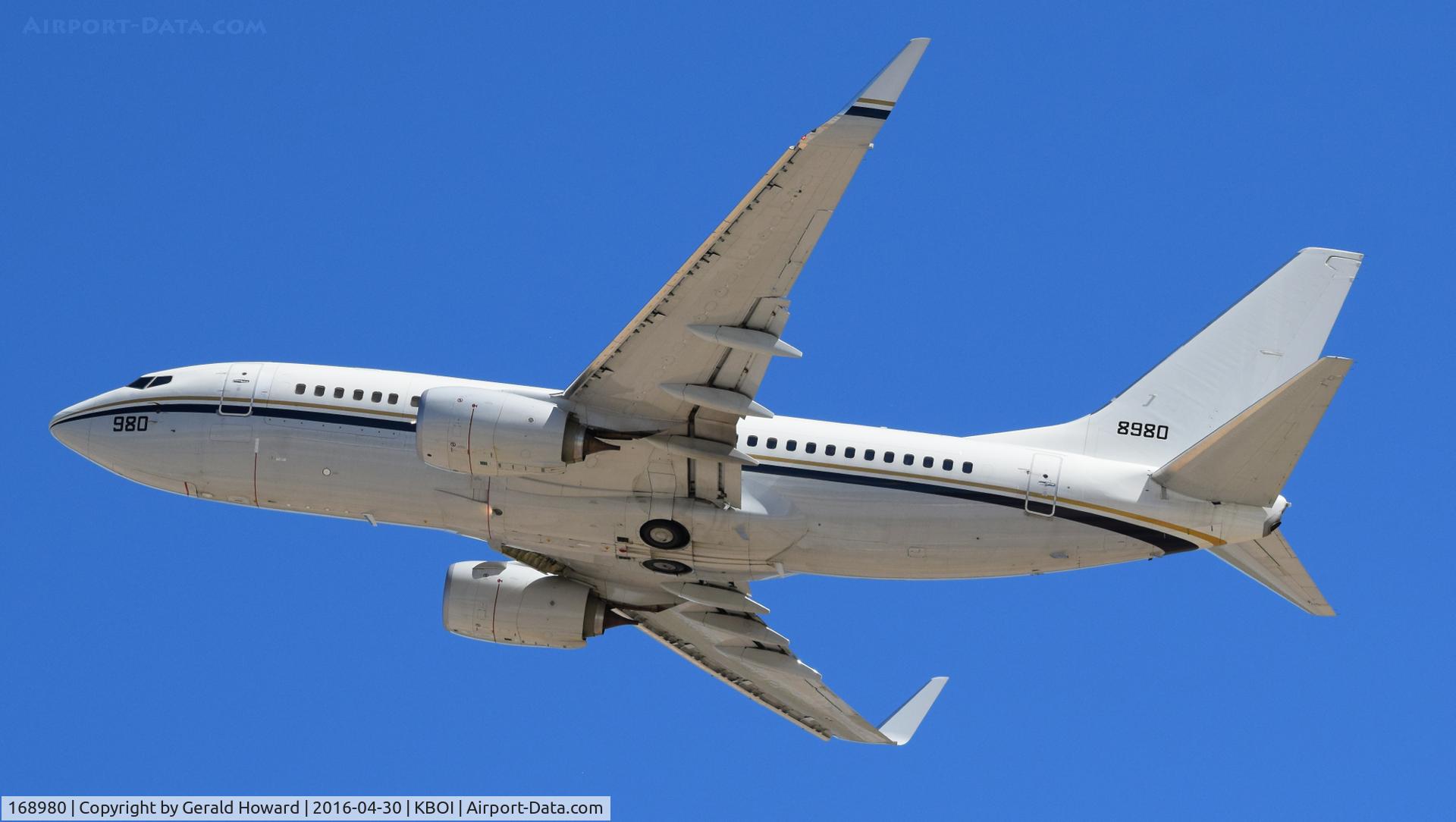168980, 2014 Boeing C-40A Clipper C/N 43827, Departing RWY 28L.  VR-59 “The Lone Star Express”, NAS JRB Fort Worth, TX.