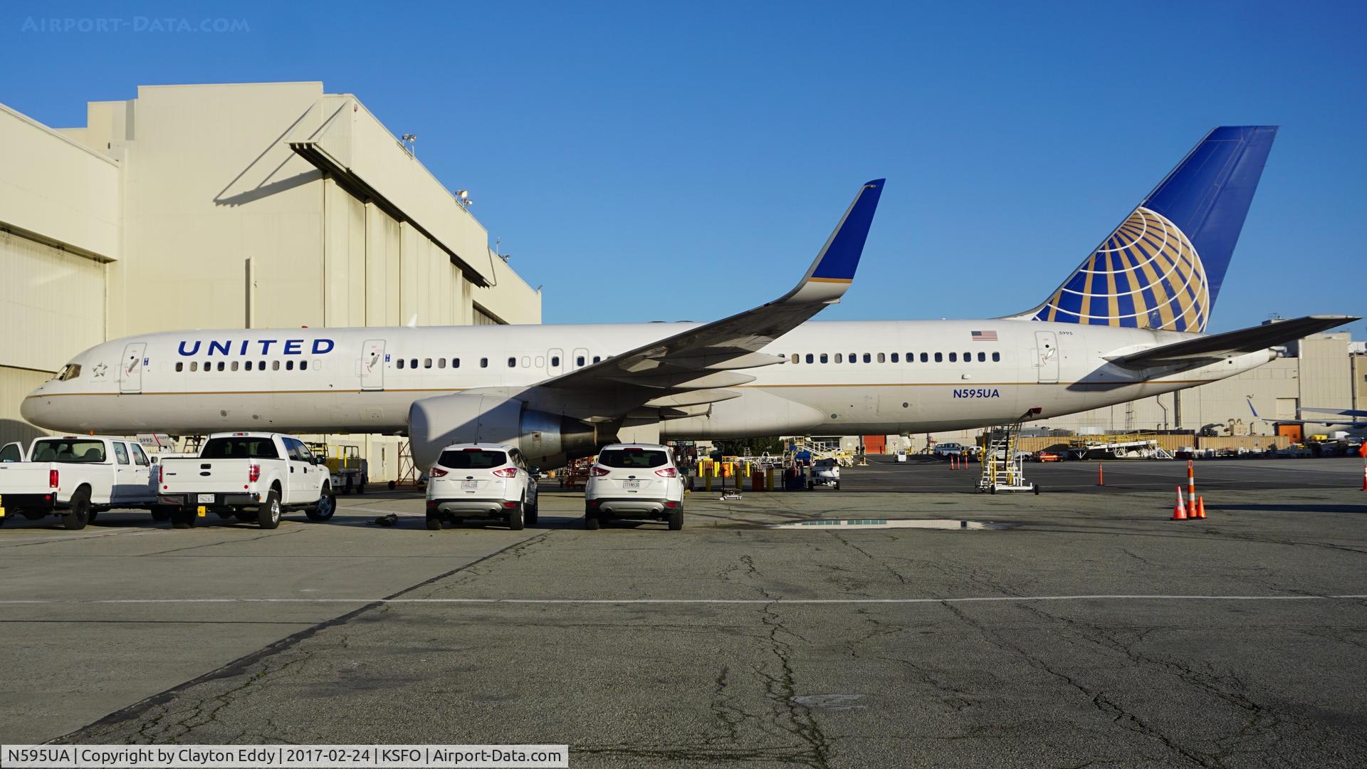 N595UA, 1998 Boeing 757-222 C/N 28748, SFO 2017