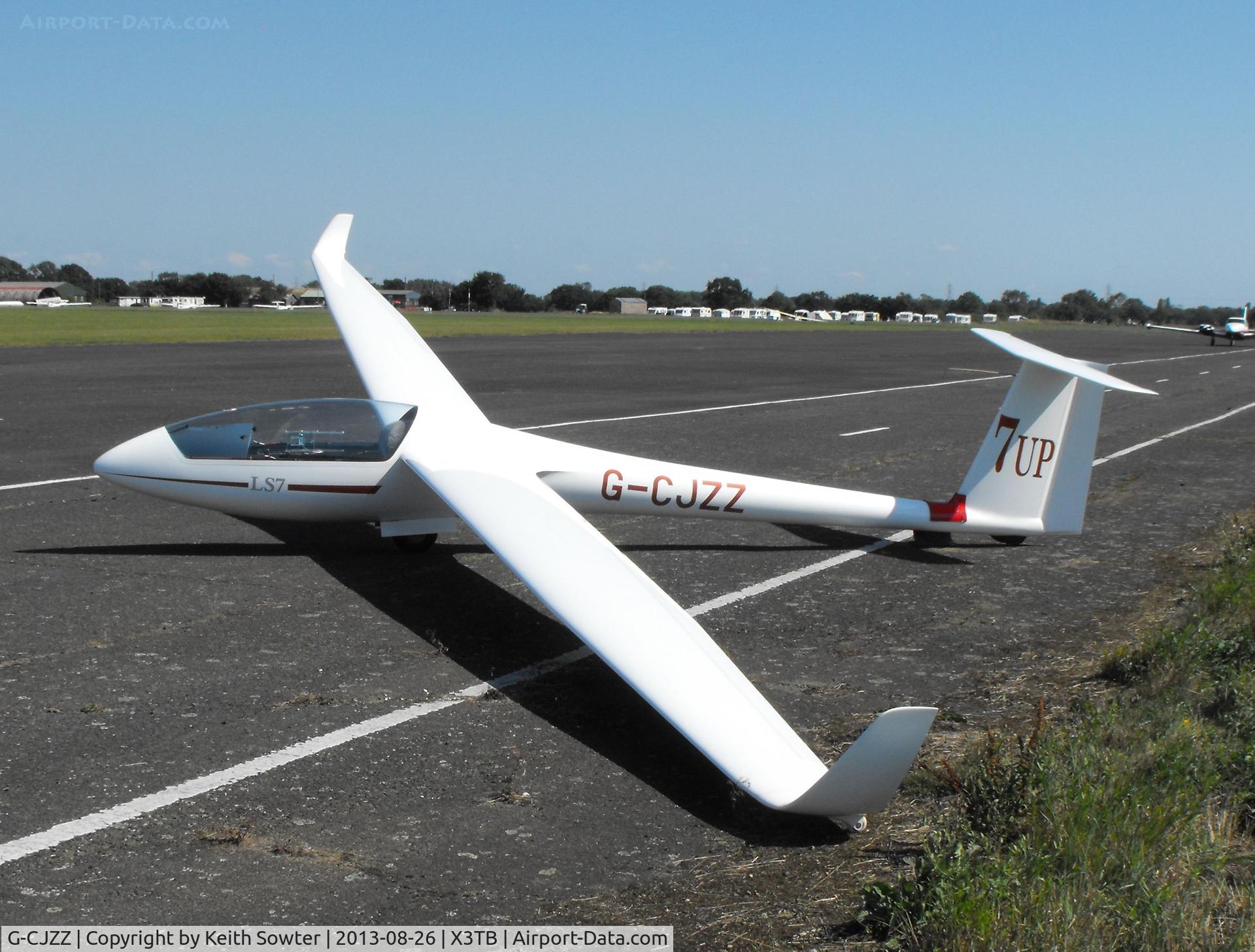 G-CJZZ, 1991 Rolladen-Schneider LS-7 C/N 7128, Competition glider