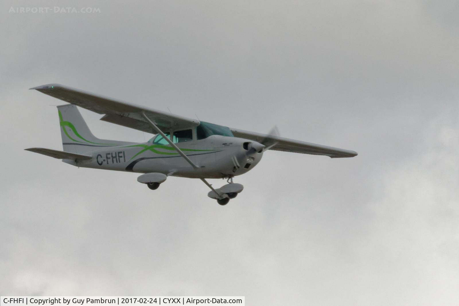 C-FHFI, 1973 Cessna 172M C/N 17262280, Landing