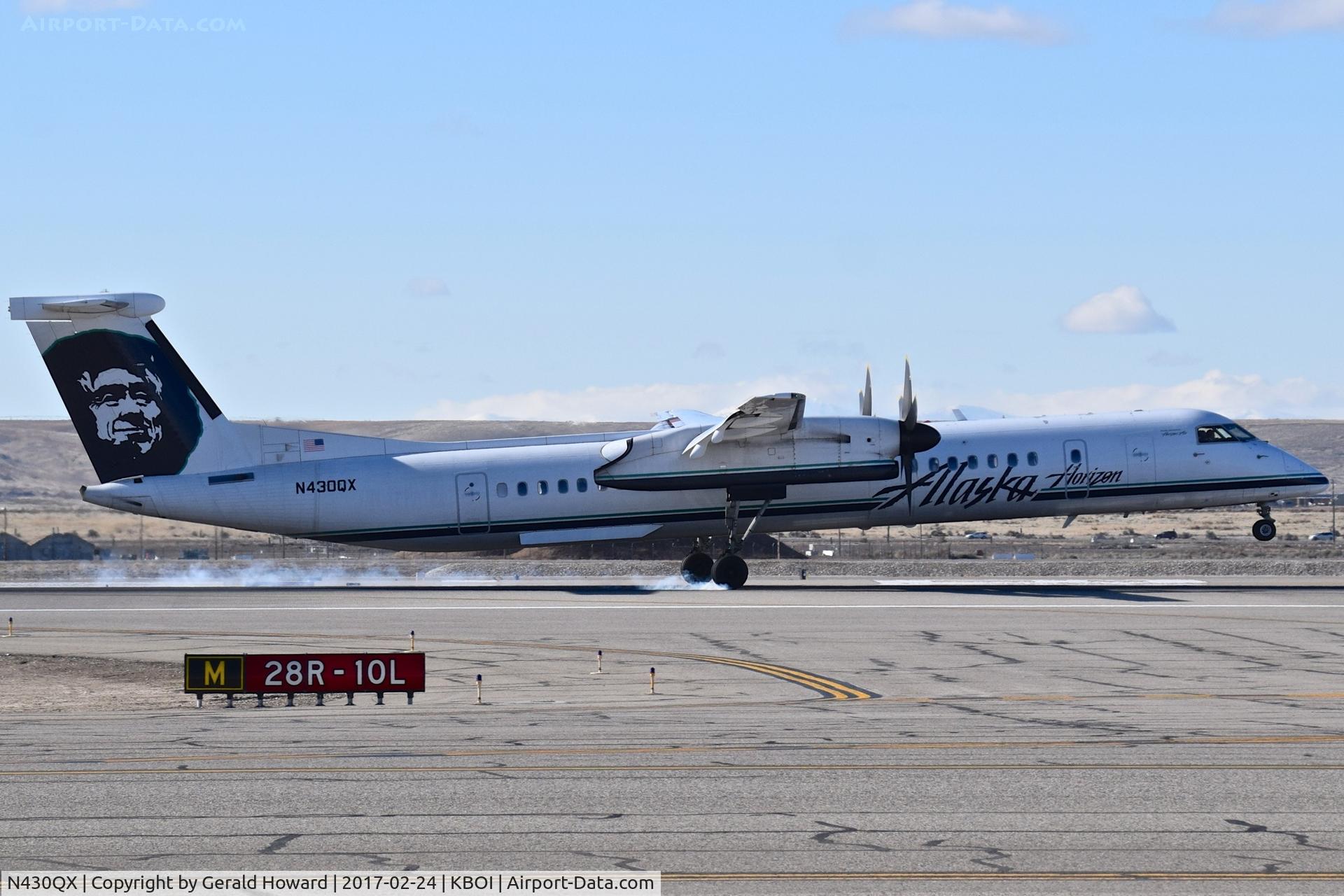 N430QX, 2007 Bombardier DHC-8-402 Dash 8 C/N 4163, Touching down on RWY 28R.