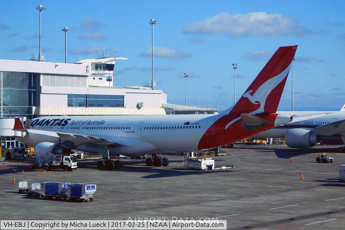 VH-EBJ, 2008 Airbus A330-202 C/N 940, At Auckland