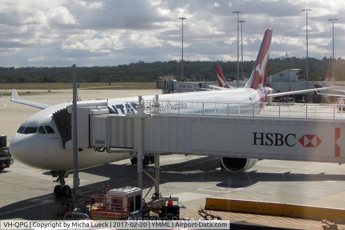 VH-QPG, 2004 Airbus A330-303 C/N 0603, At Tullamarine