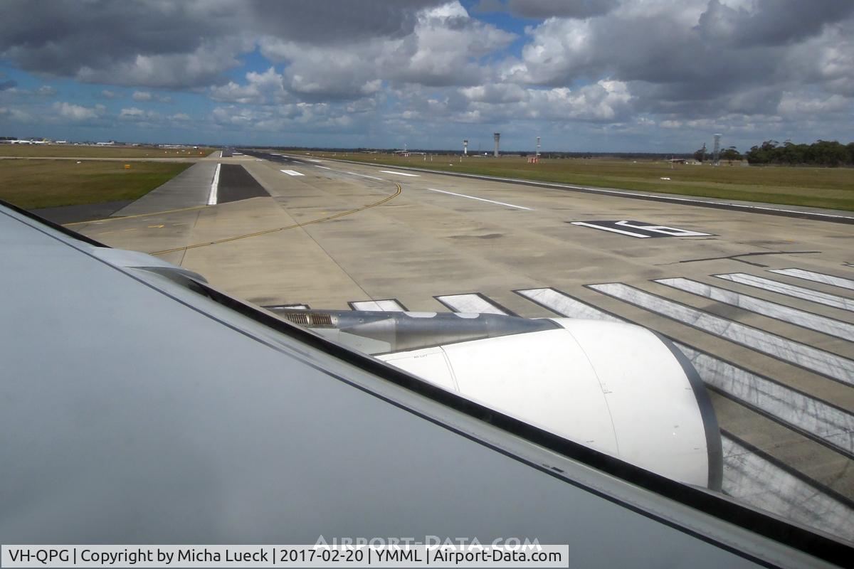 VH-QPG, 2004 Airbus A330-303 C/N 0603, Turning onto Runway 16