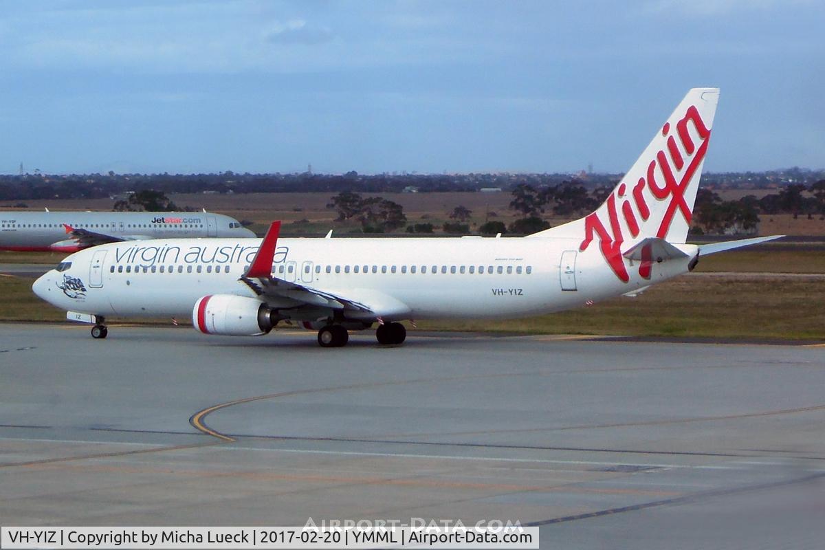 VH-YIZ, 2014 Boeing 737-8FE C/N 40702, At Tullamarine