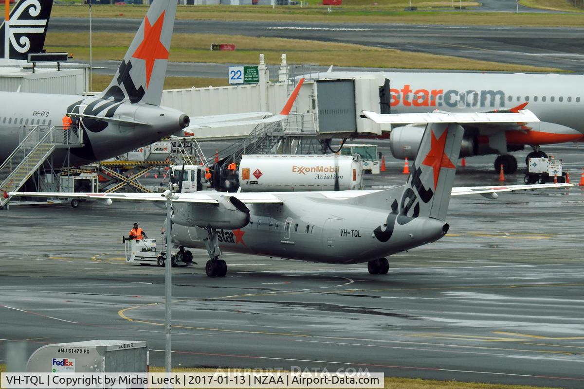 VH-TQL, 2004 De Havilland Canada DHC-8-315Q Dash 8 C/N 603, At Auckland