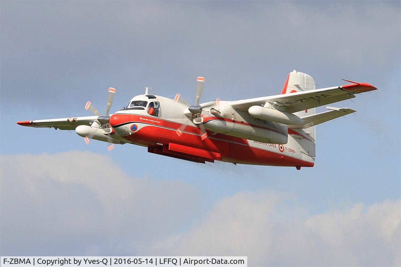 F-ZBMA, Grumman Conair S-2T Turbo Firecat C/N 461/021, Grumman TS-2A Conair Turbo Firecat, On display, La Ferté-Alais airfield (LFFQ) Air show 2016