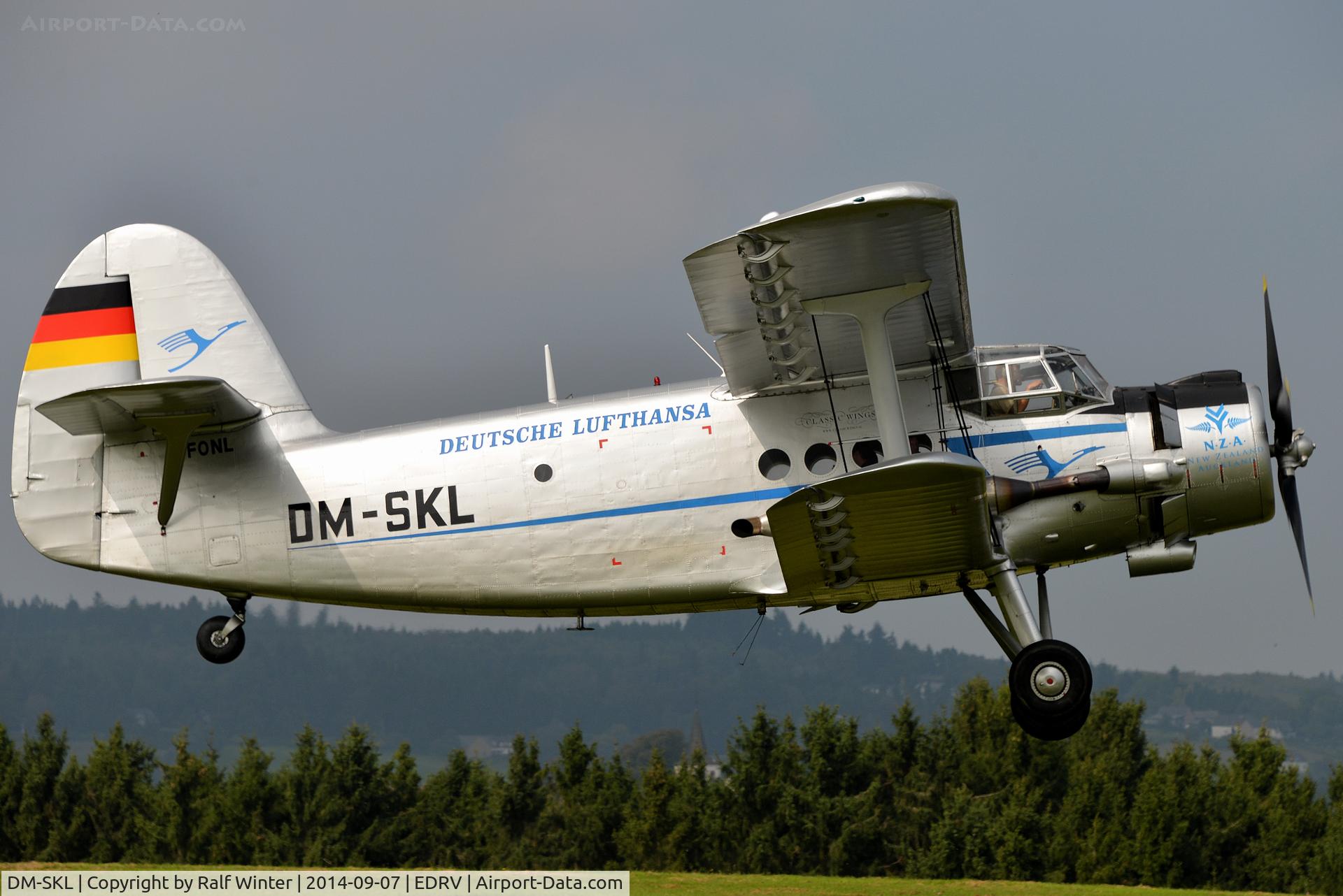 DM-SKL, Antonov An-2 C/N 17802, Antonov An-2T - Classic Wings - DM-SKL 'D-FONL' - 09.2014 - EDRV
