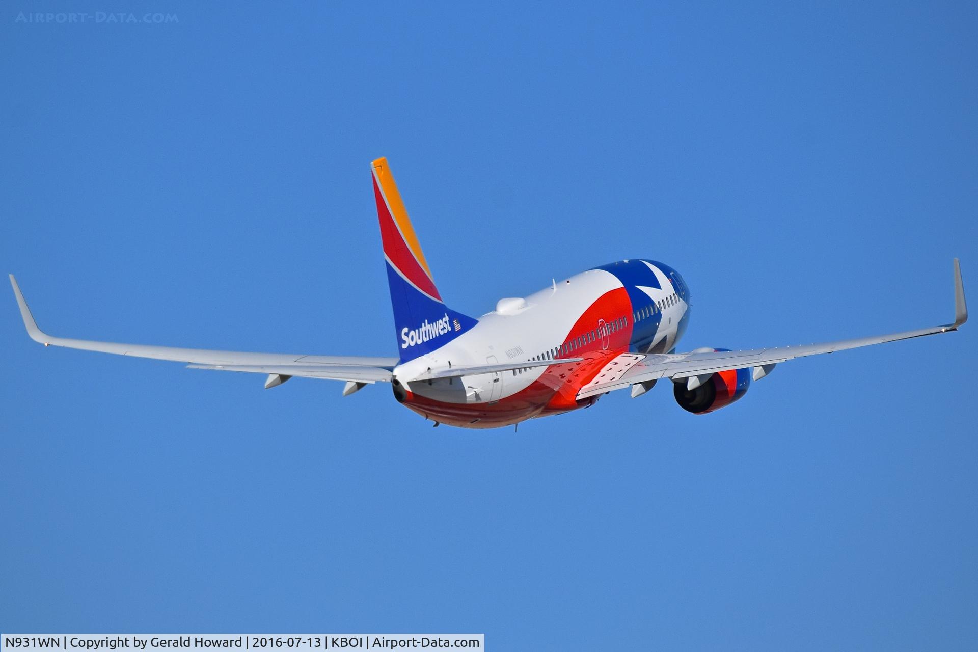 N931WN, 2009 Boeing 737-7H4 C/N 36637, Departing BOI.