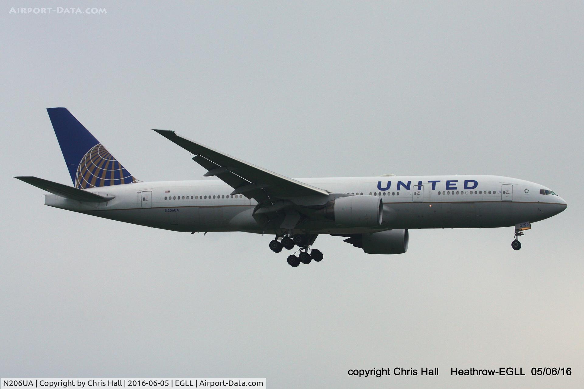 N206UA, 1999 Boeing 777-222/ER C/N 30212, United