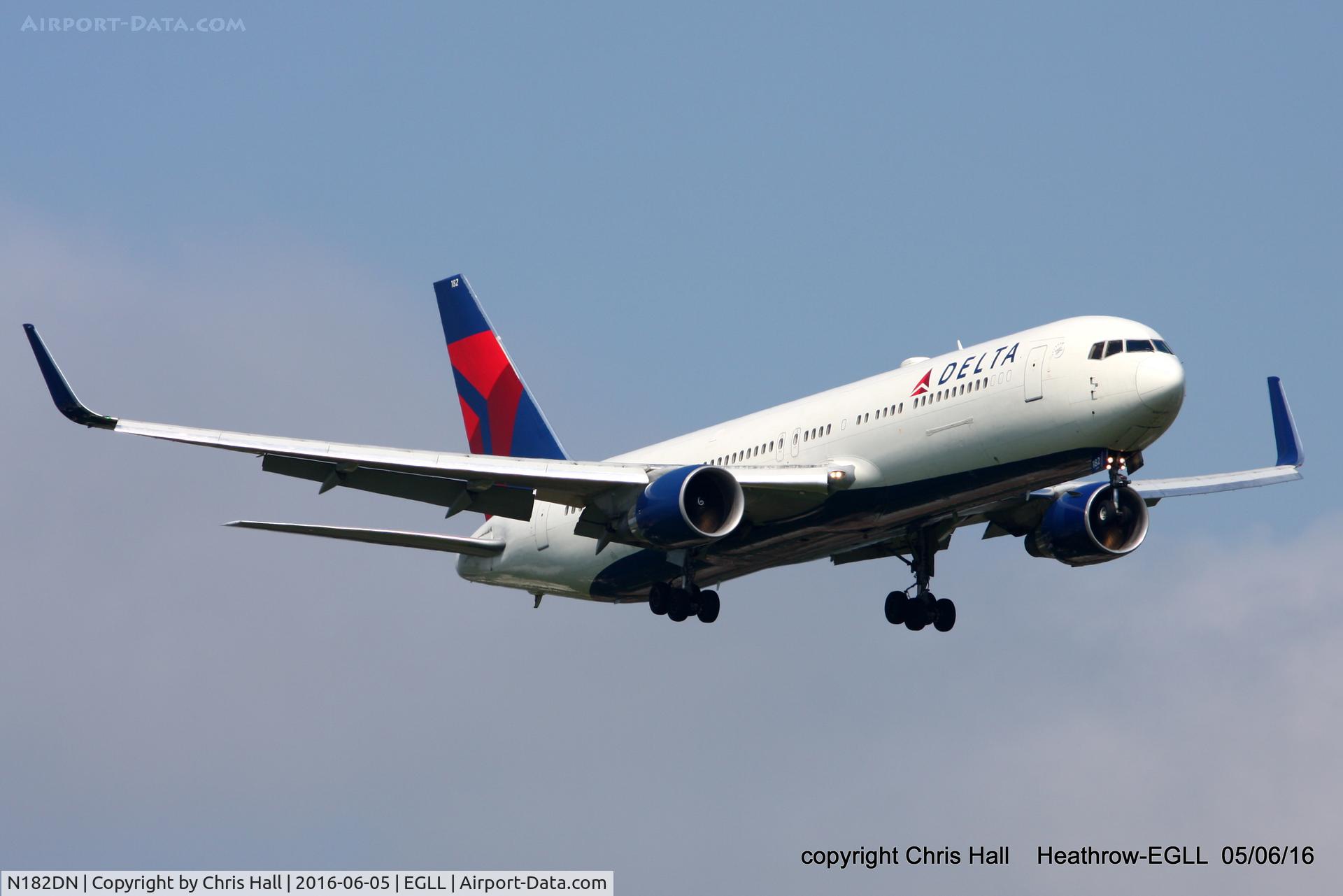 N182DN, 1992 Boeing 767-332/ER C/N 25987, Delta
