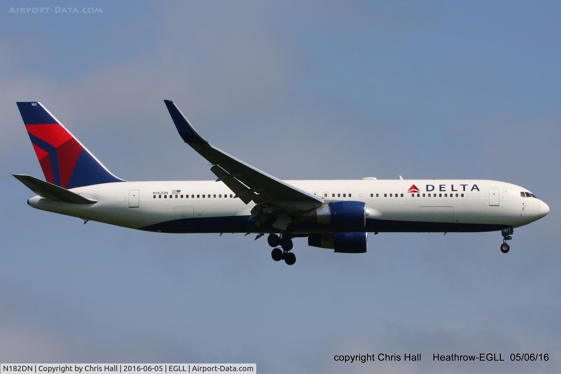 N182DN, 1992 Boeing 767-332/ER C/N 25987, Delta