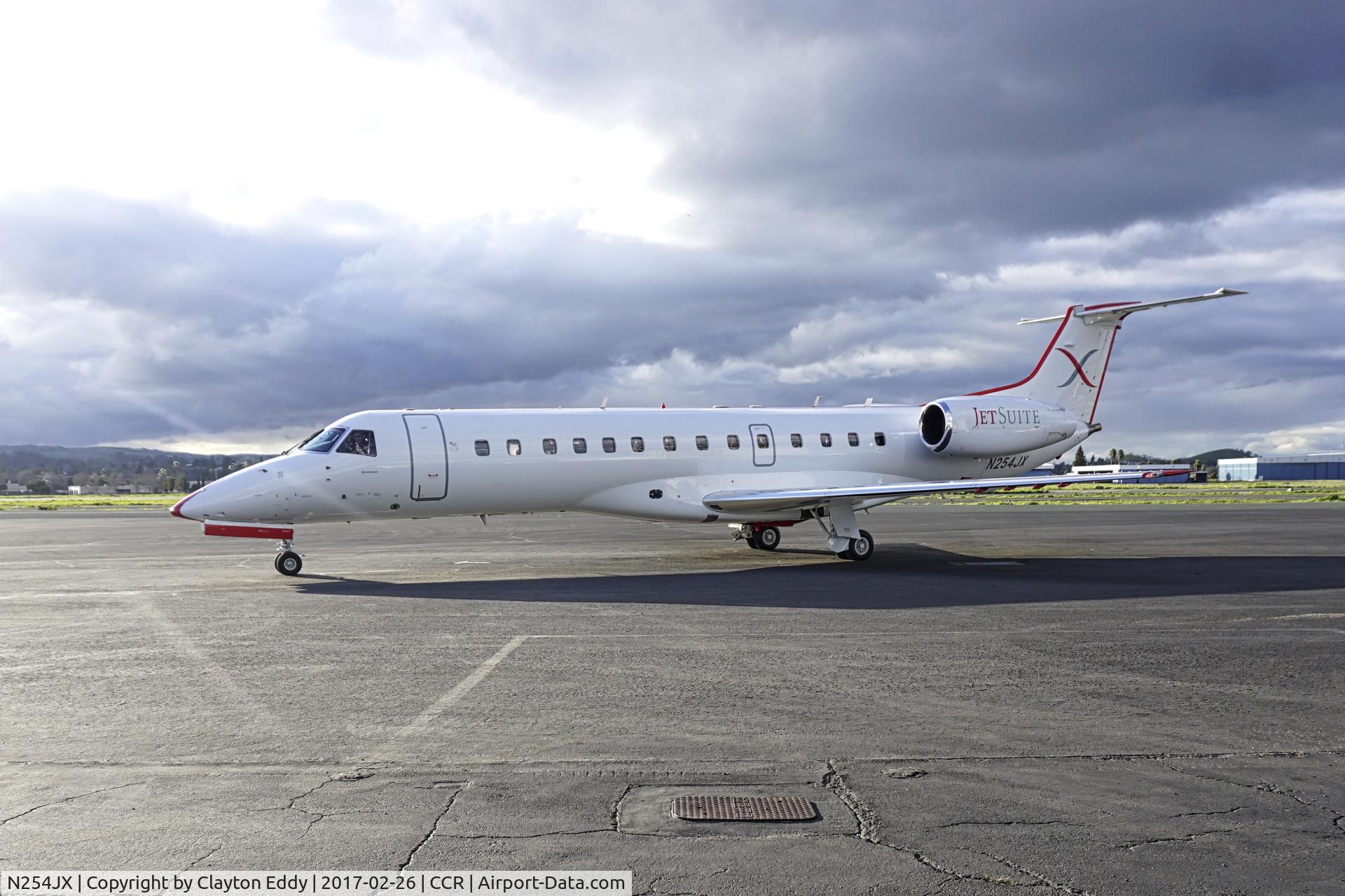 N254JX, 2000 Embraer ERJ-135LR (EMB-135LR) C/N 145275, Concord Airport 2017