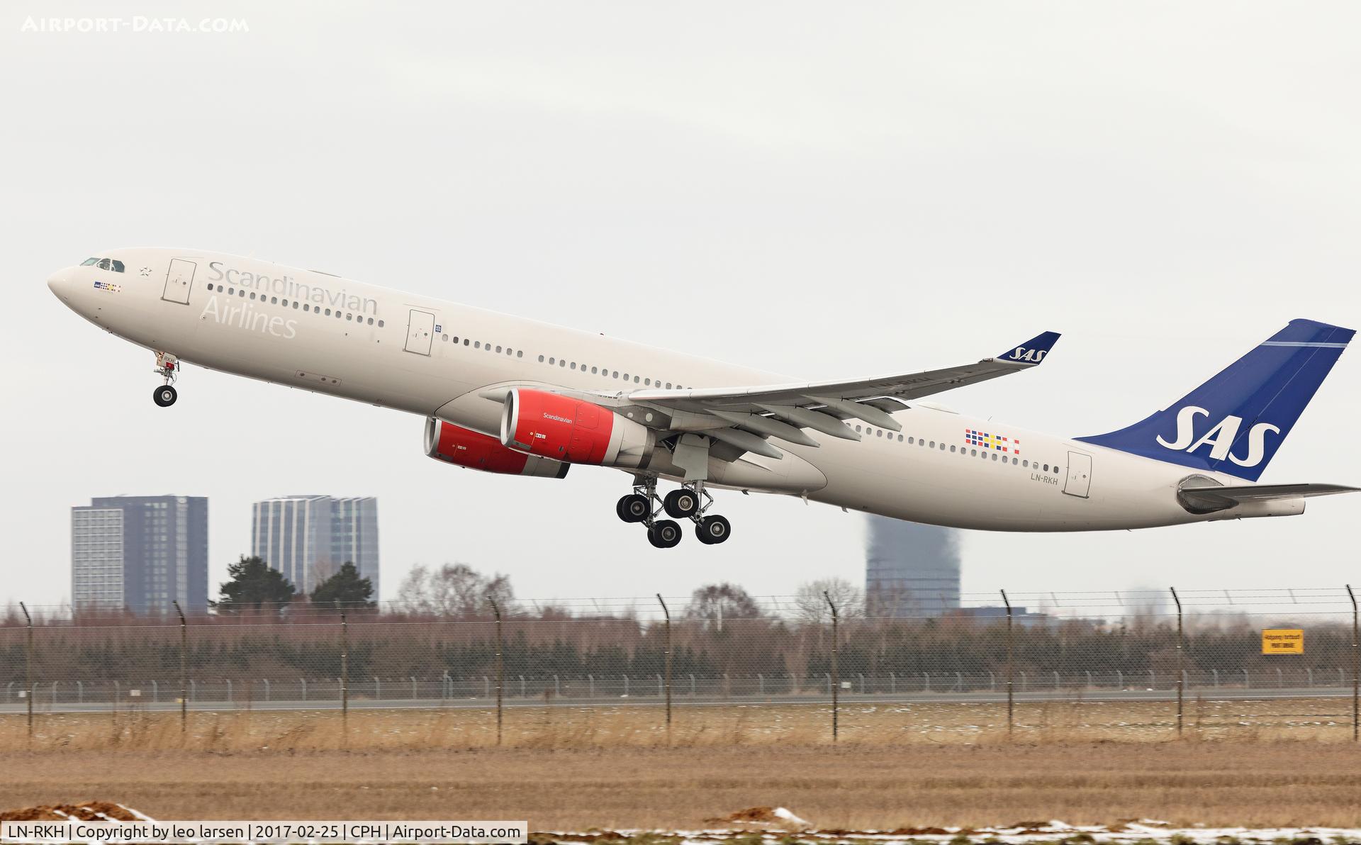 LN-RKH, 2002 Airbus A330-343 C/N 497, Copenhagen 25.2.2017