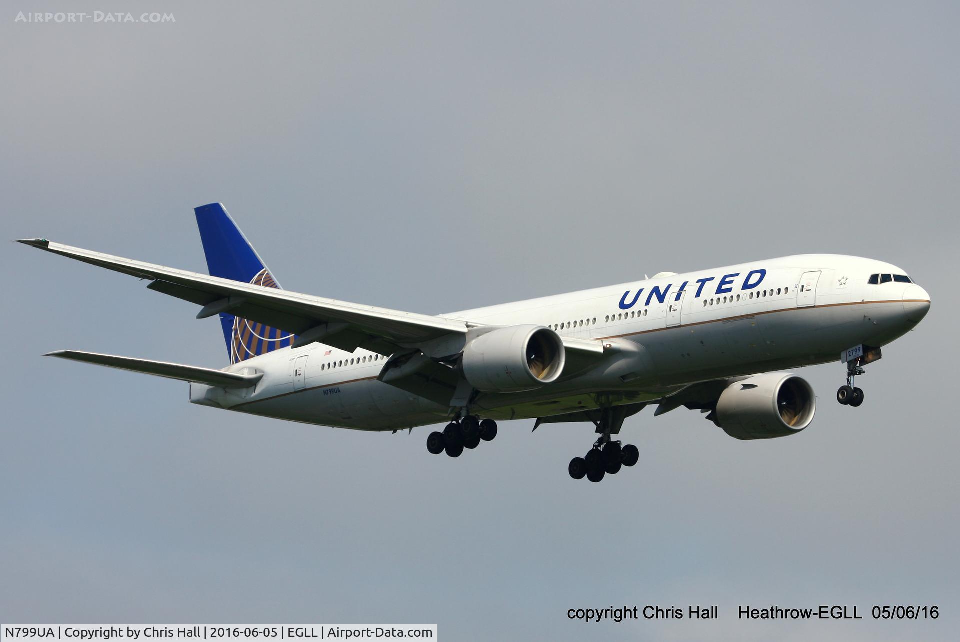 N799UA, 1998 Boeing 777-222 C/N 26926, United