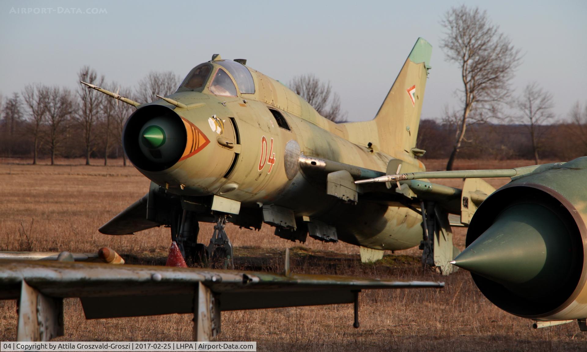 04, Sukhoi Su-22M-3 C/N 52304, Pápa stored off-site airport, Hungary