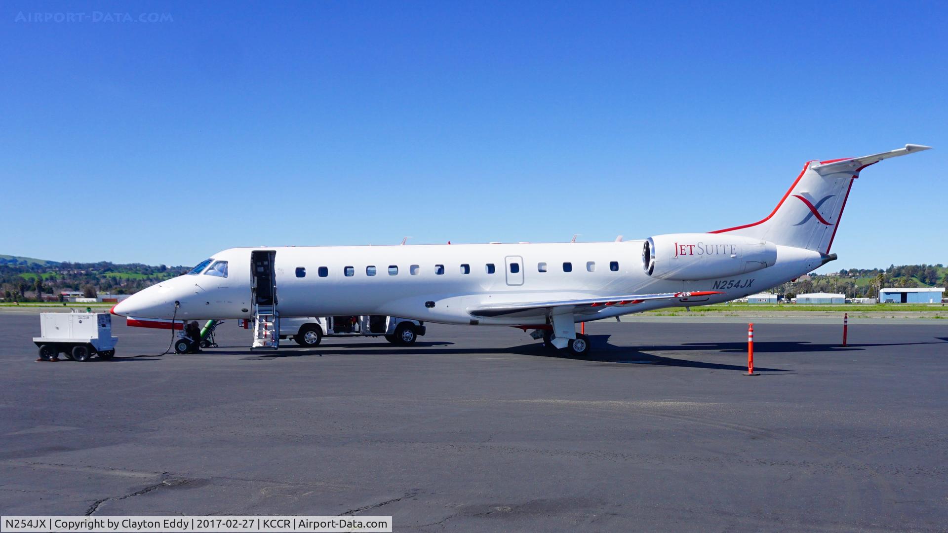 N254JX, 2000 Embraer ERJ-135LR (EMB-135LR) C/N 145275, Buchanan Field 2017.
