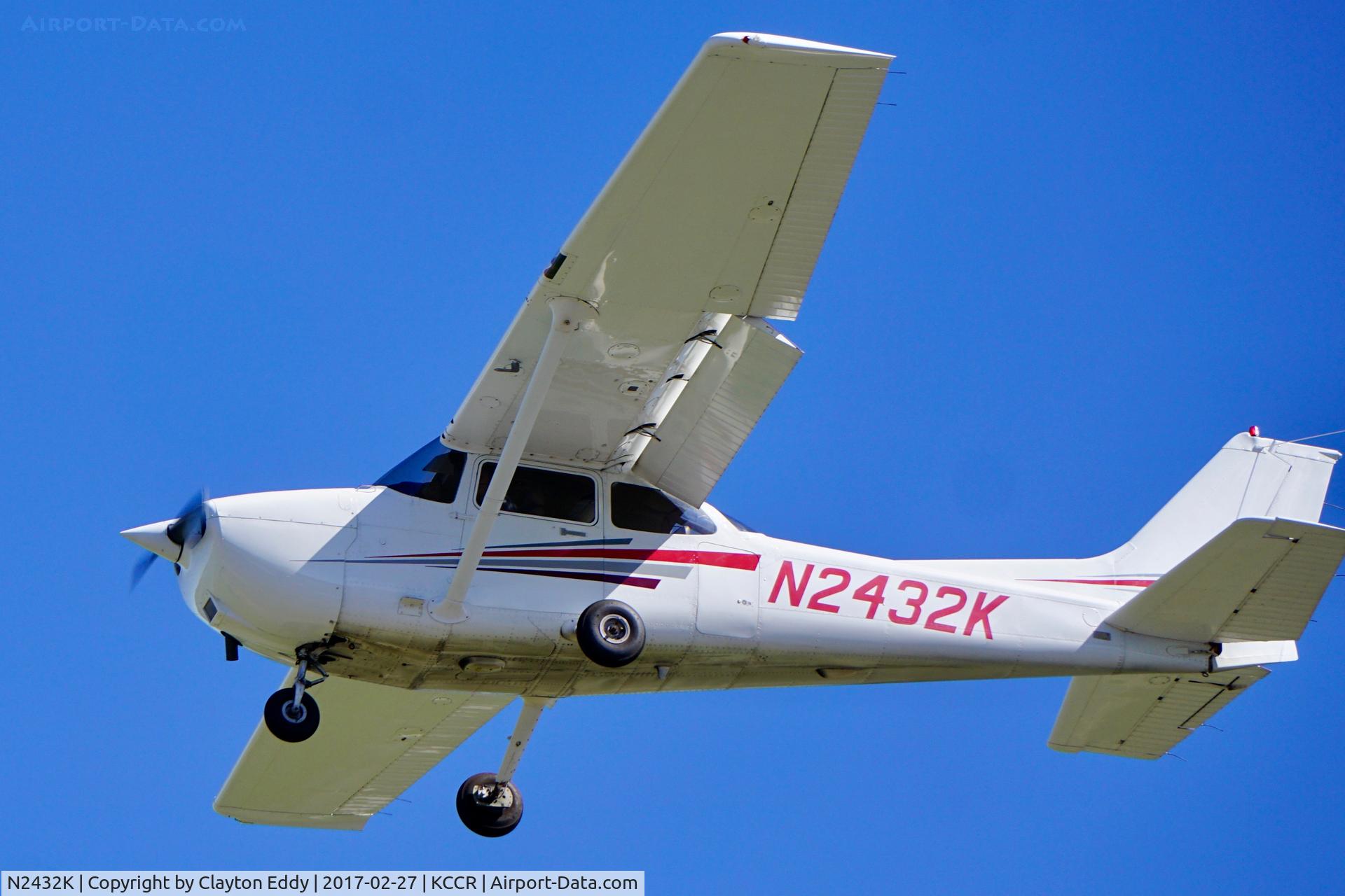 N2432K, 2000 Cessna 172R C/N 17280870, Buchanan Field 2017
