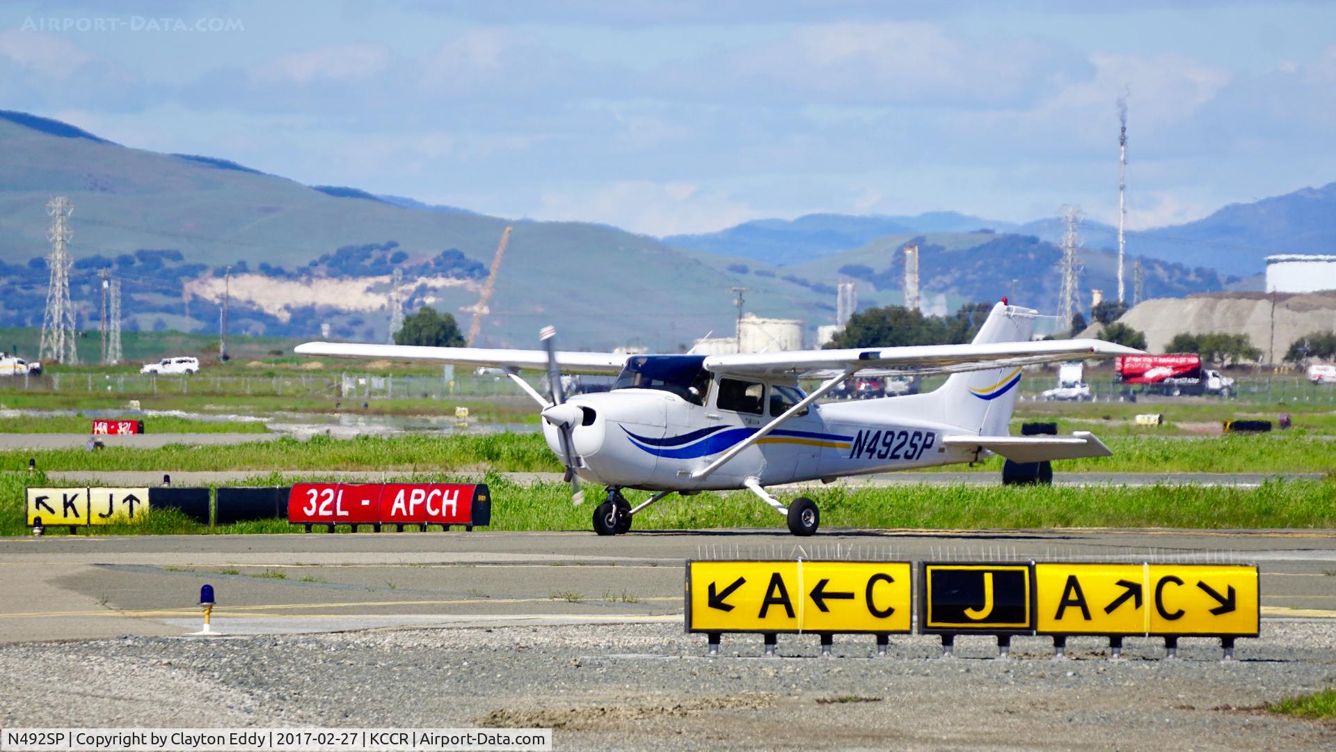 N492SP, 1998 Cessna 172S C/N 172S8033, Buchanan Field 2017